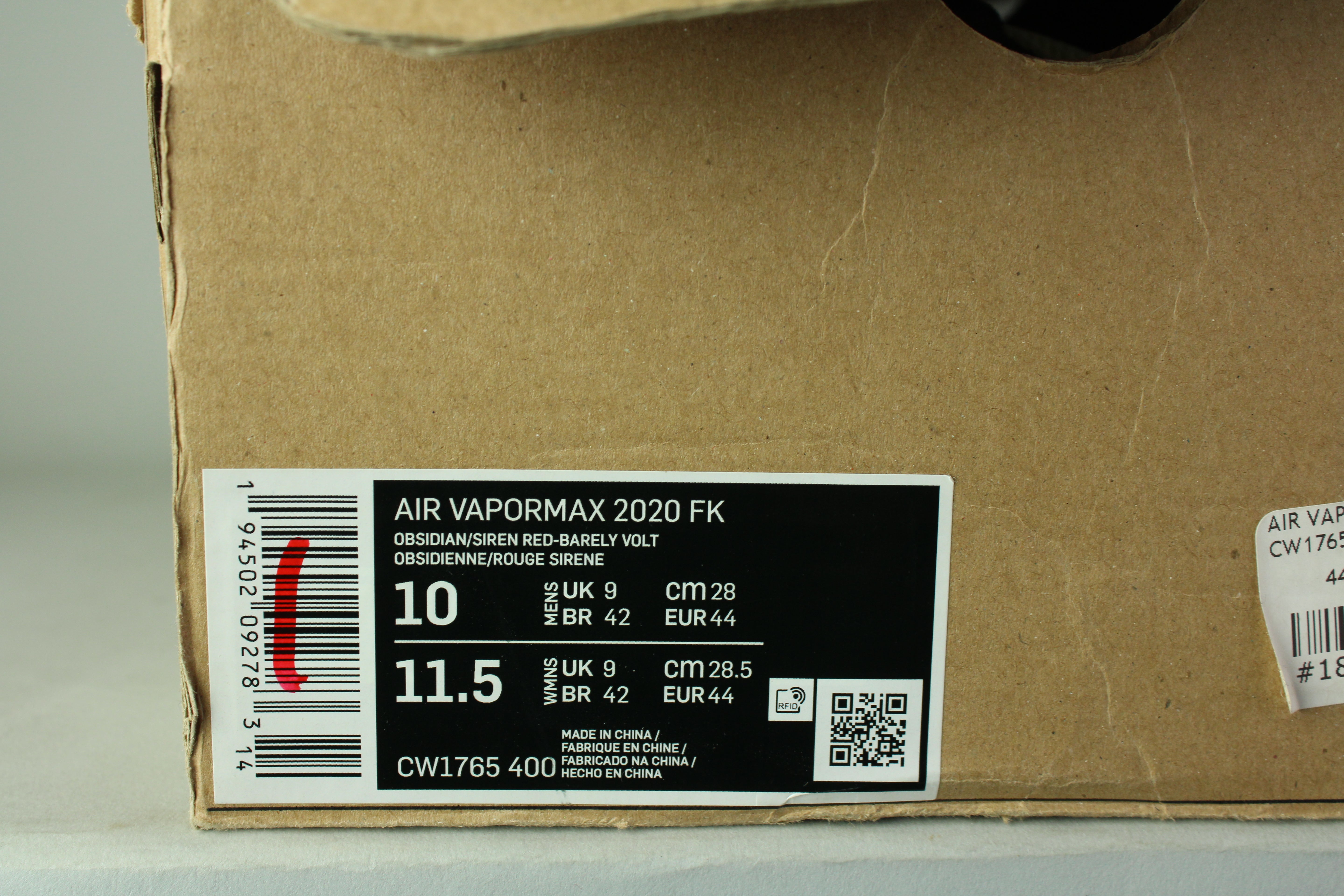 Nike Air VaporMax 2020 Flyknit 'Obsidian Siren Red' - Size 44 (ARCHIVE)