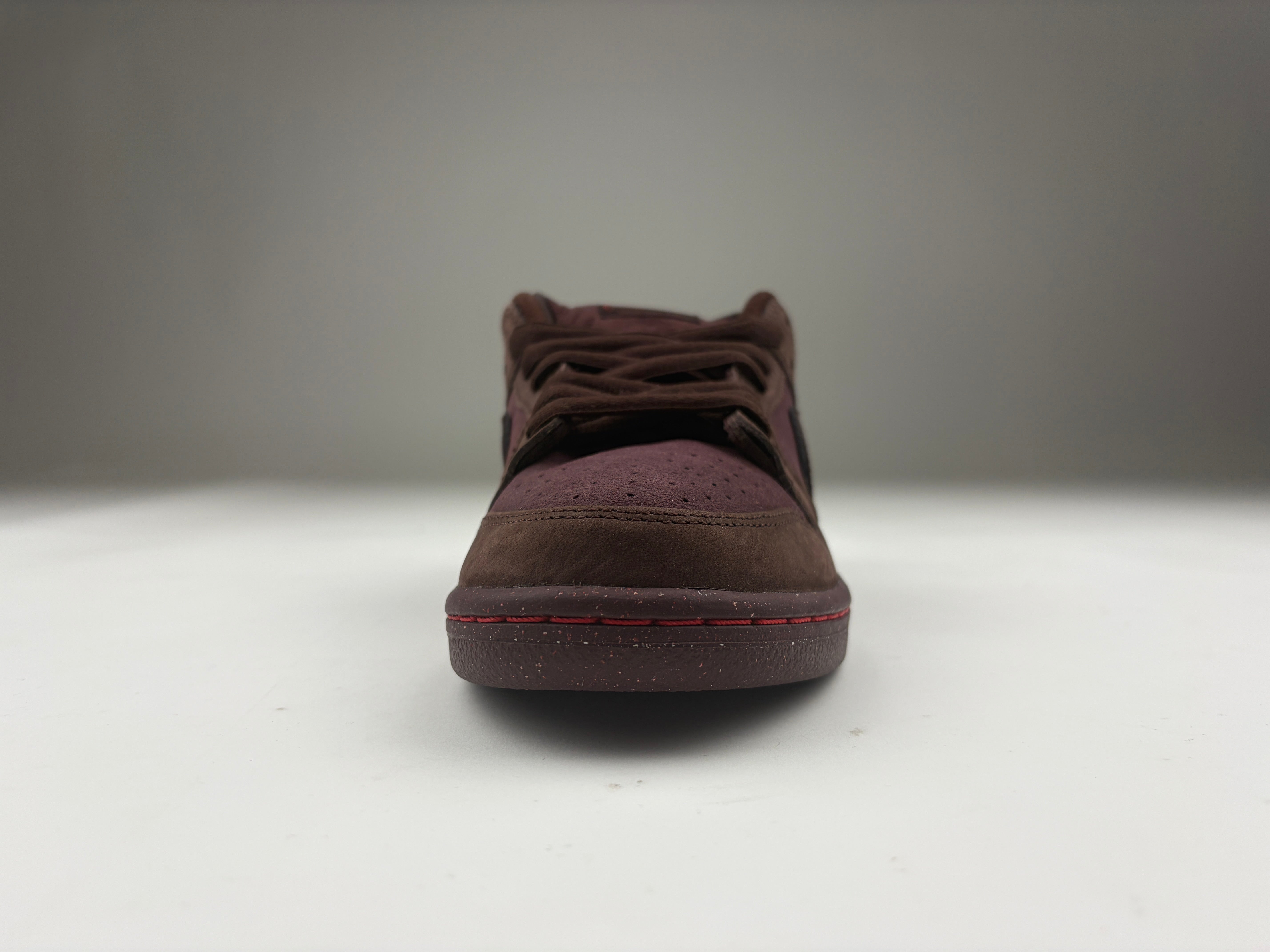 Nike Dunk Low Premium SB 'City of Love Collection - Burgundy Crush' Size 40.5 (ARCHIVE)