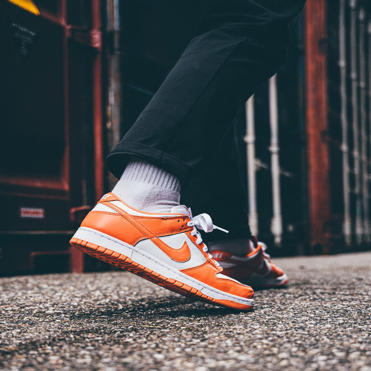 Nike Dunk Low SP Syracuse – Iconic Orange and White Basketball Sneakers, Retro Leather Lifestyle Shoes, Classic Streetwear Trainers