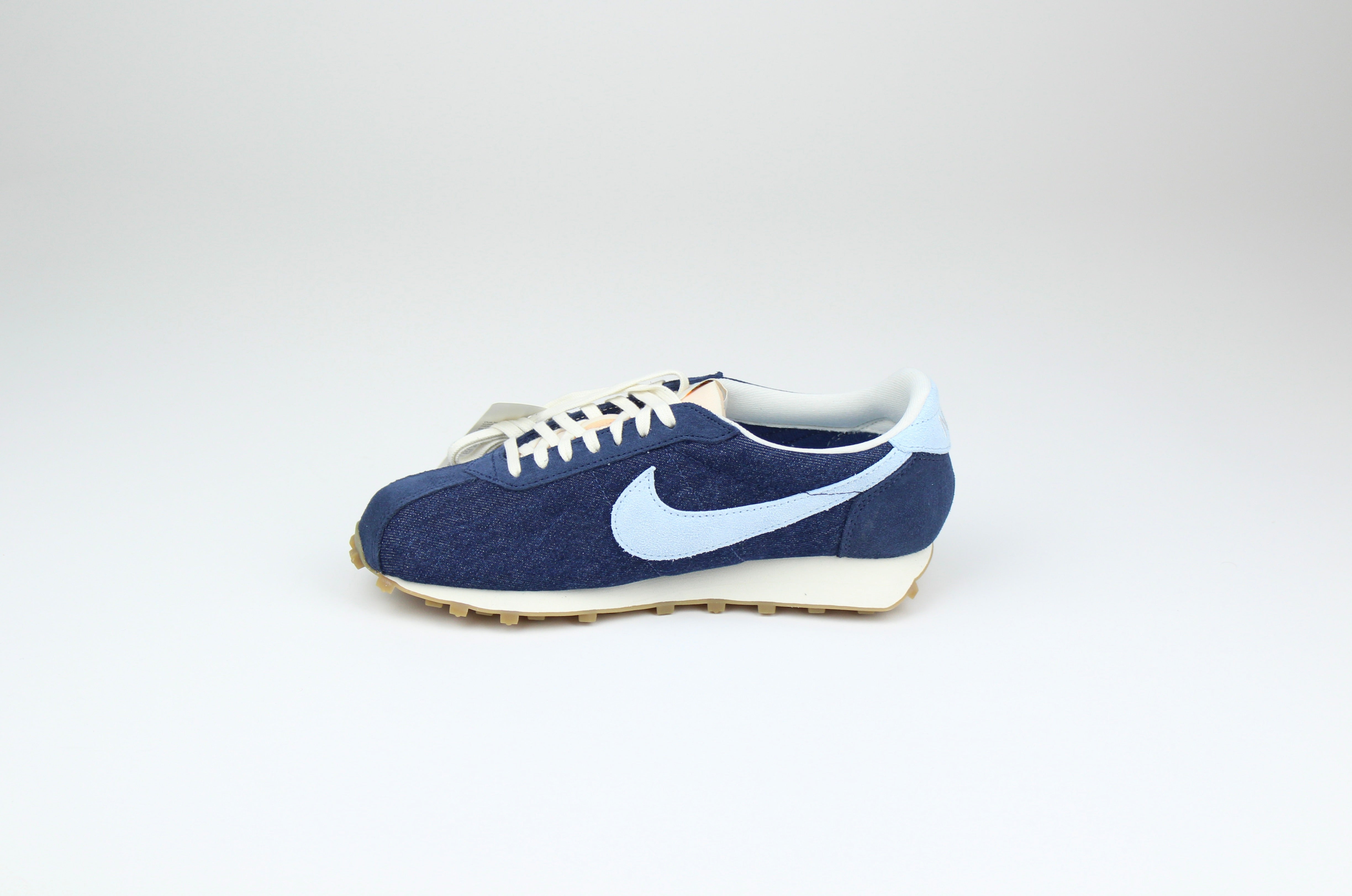 Nike LD-1000 SE Midnight Navy Pale Ivory College Grey Celestine Blue Women’s – Retro Running Sneakers, Vintage-Inspired Lifestyle Shoes, Stylish Streetwear Trainers