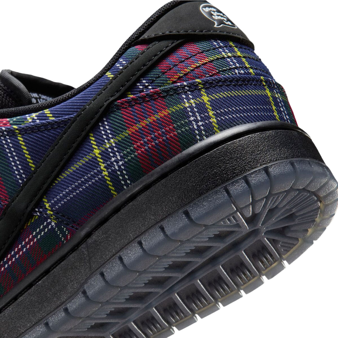Nike SB Dunk Low Nardwuar sneaker with suede and leather upper tartan details and Zoom Air cushioning