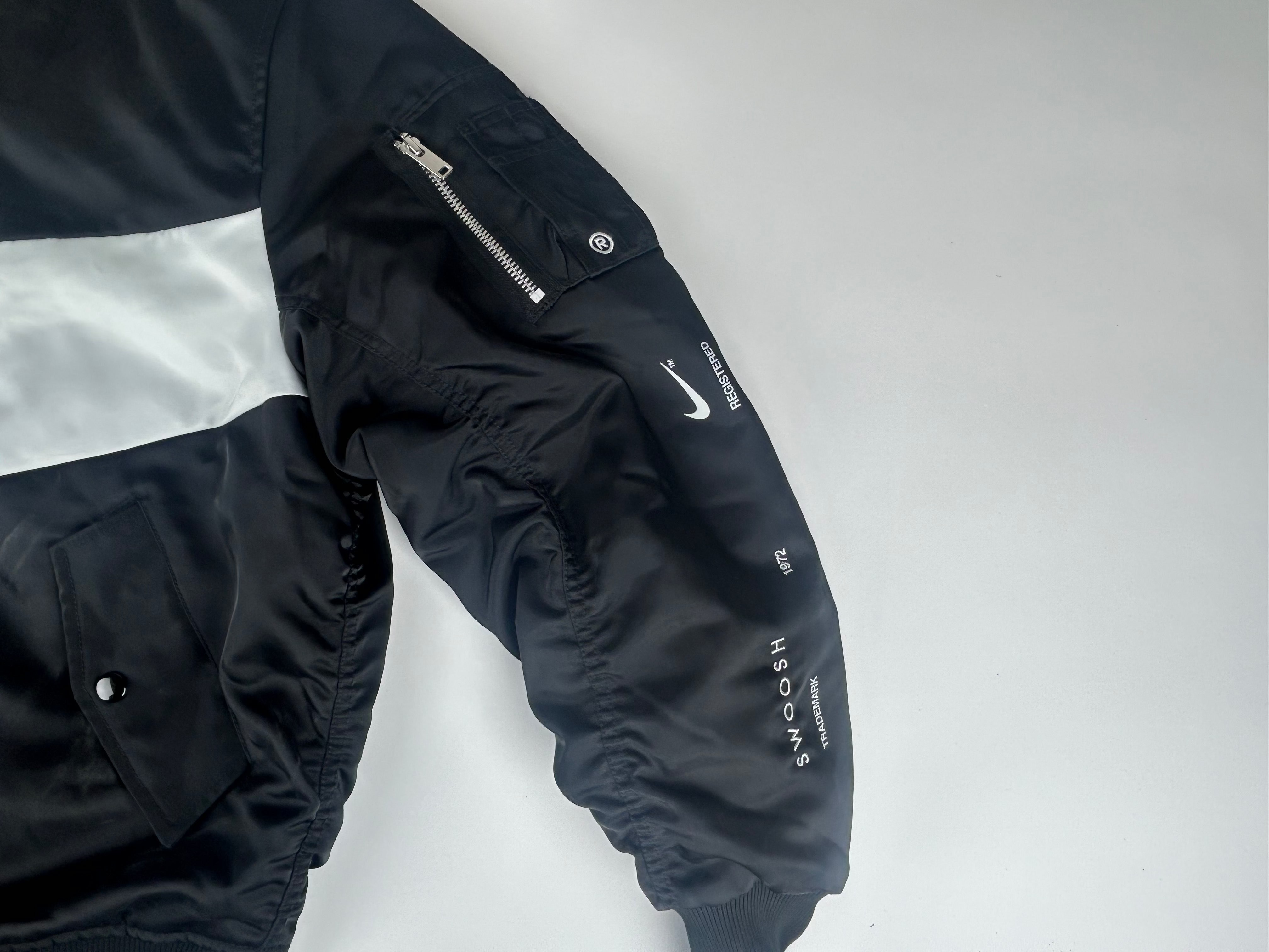 Nike Therma-FIT Synthetic Phil Reversible Bomber Jacket 'Black' - Size L (ARCHIVE)