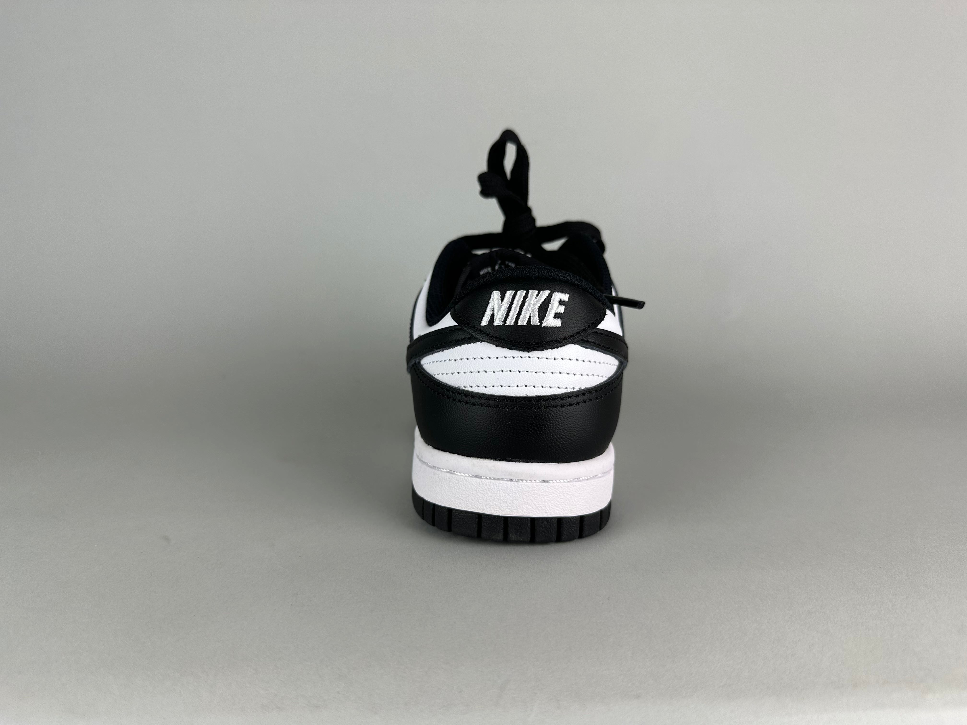 Nike Wmns Dunk Low 'Black White' - Størrelse 36.5 (ARCHIVE)