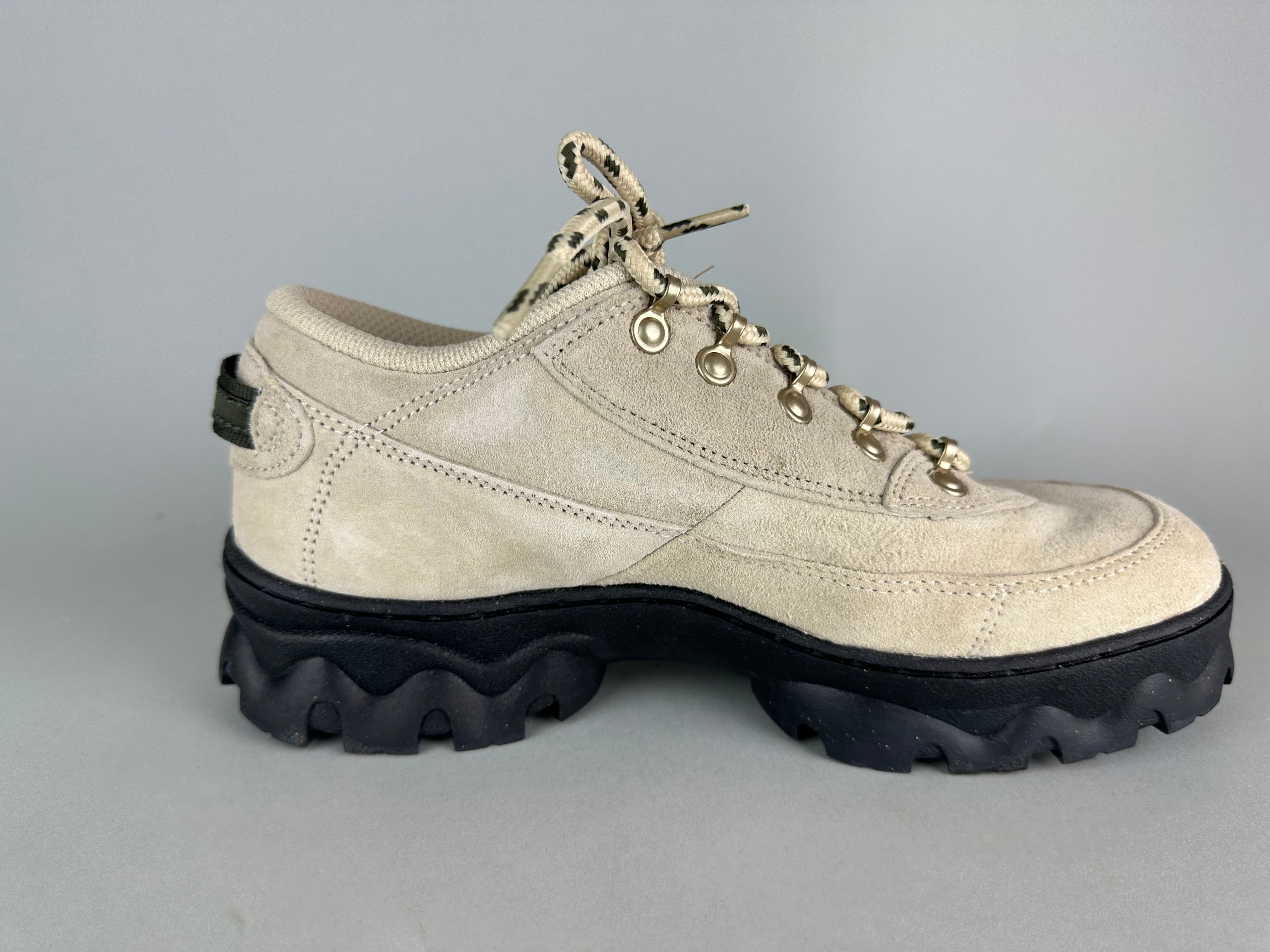 Nike Wmns Lahar Low 'Rattan' - Size 40 (ARCHIVE)