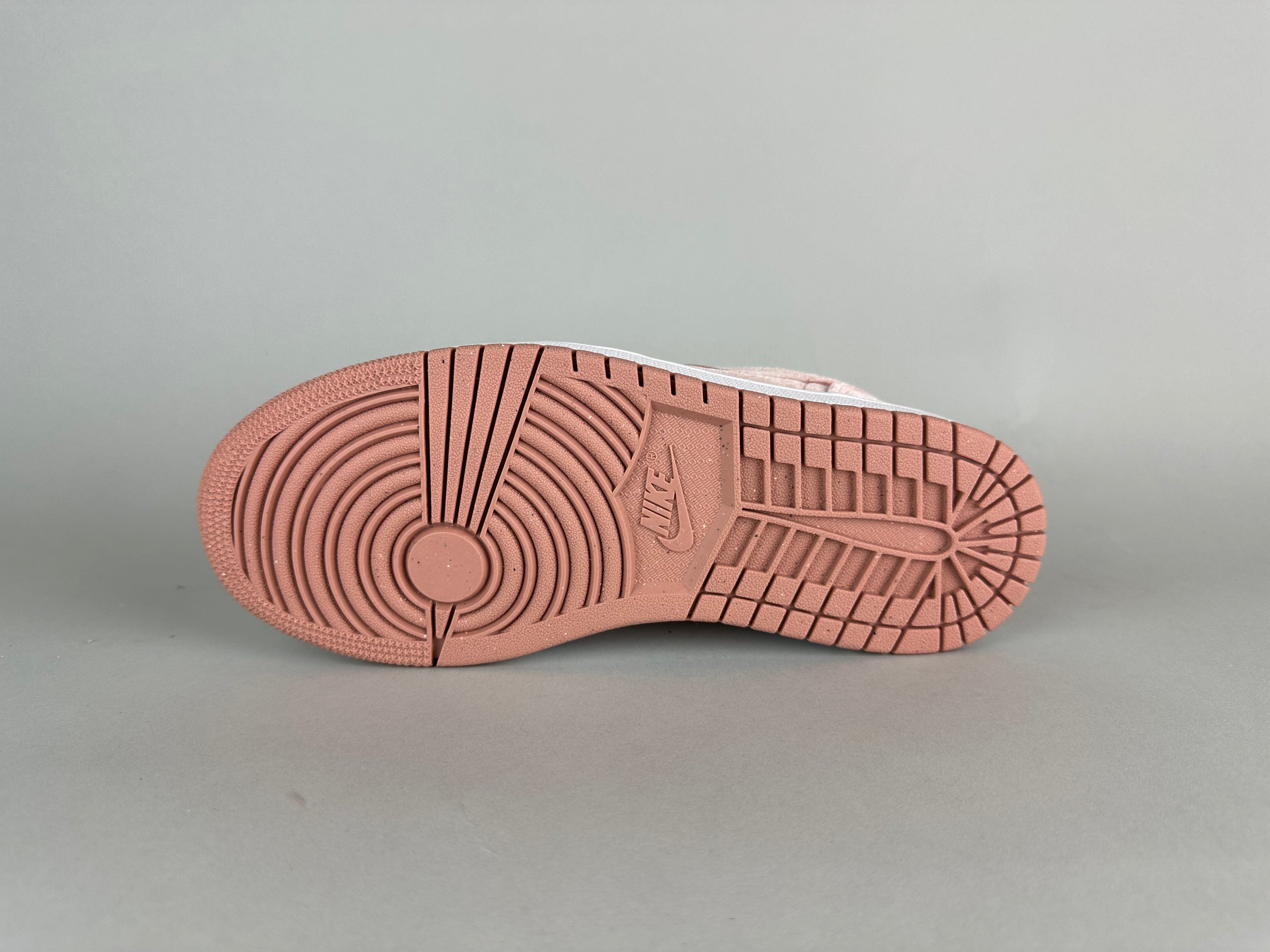 Wmns Air Jordan 1 Low SE 'Pink Fløjl' - Størrelse 37.5 (ARKIV)