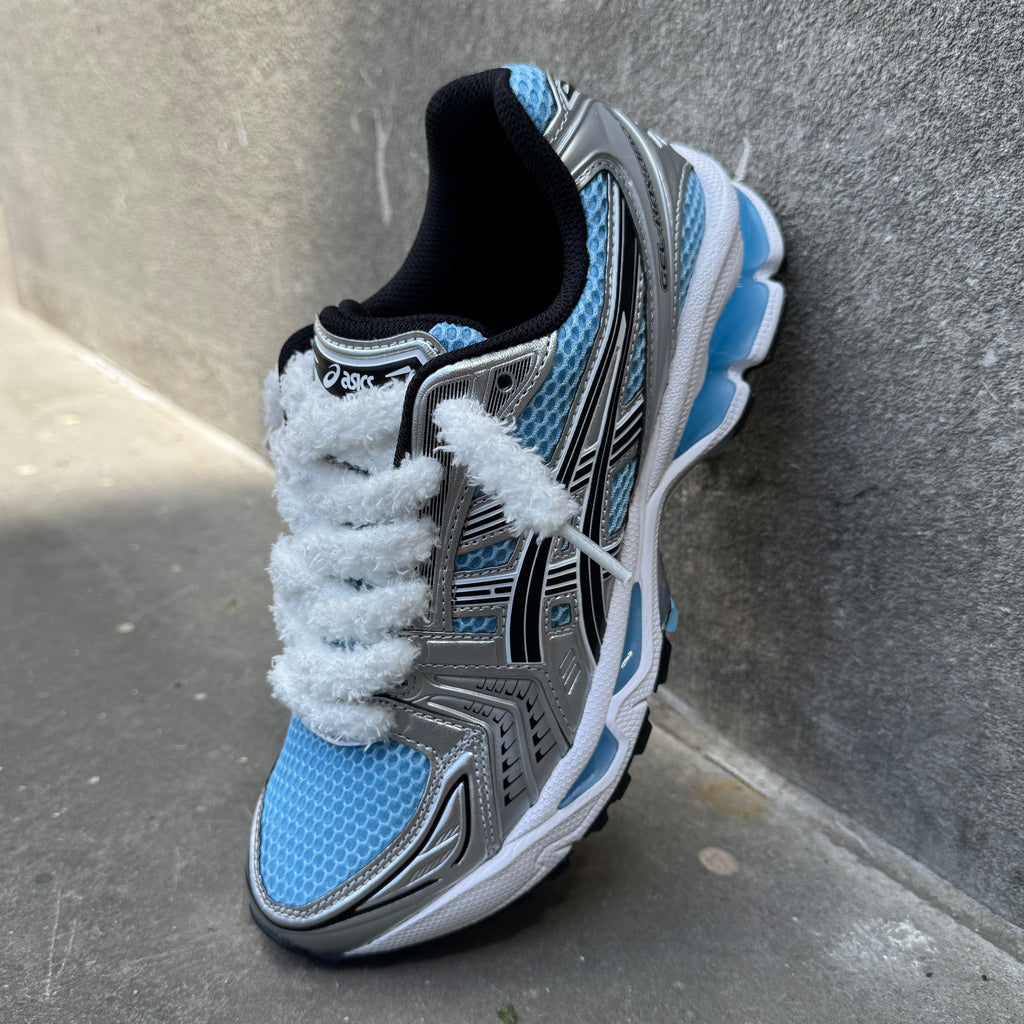 Fluffy Laces 'White'-10271809208650-The Attic