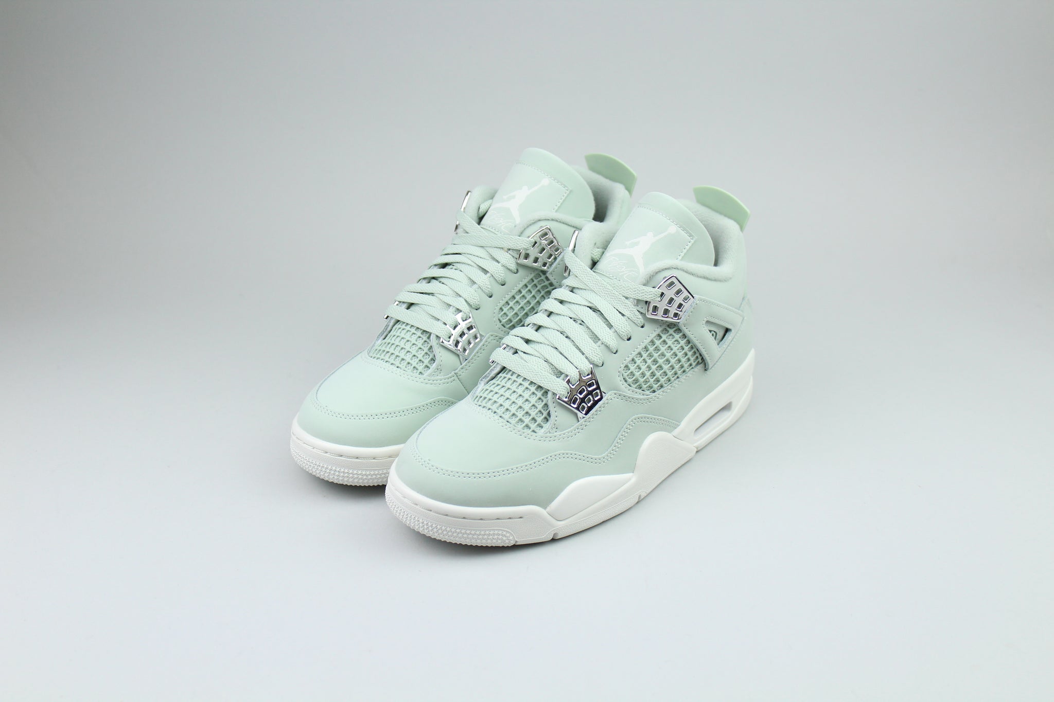 retro 4 mint