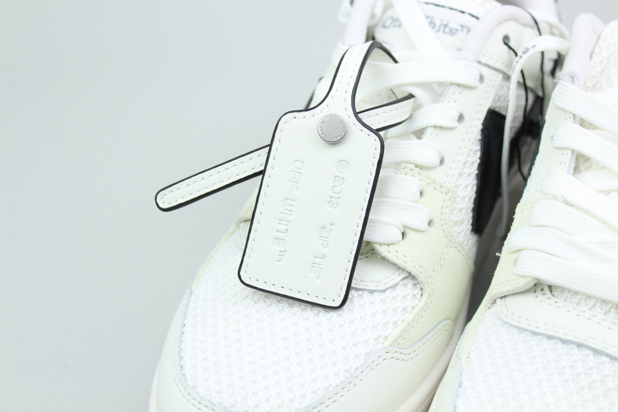 0EFFBDB7-BD36-4515-B884-