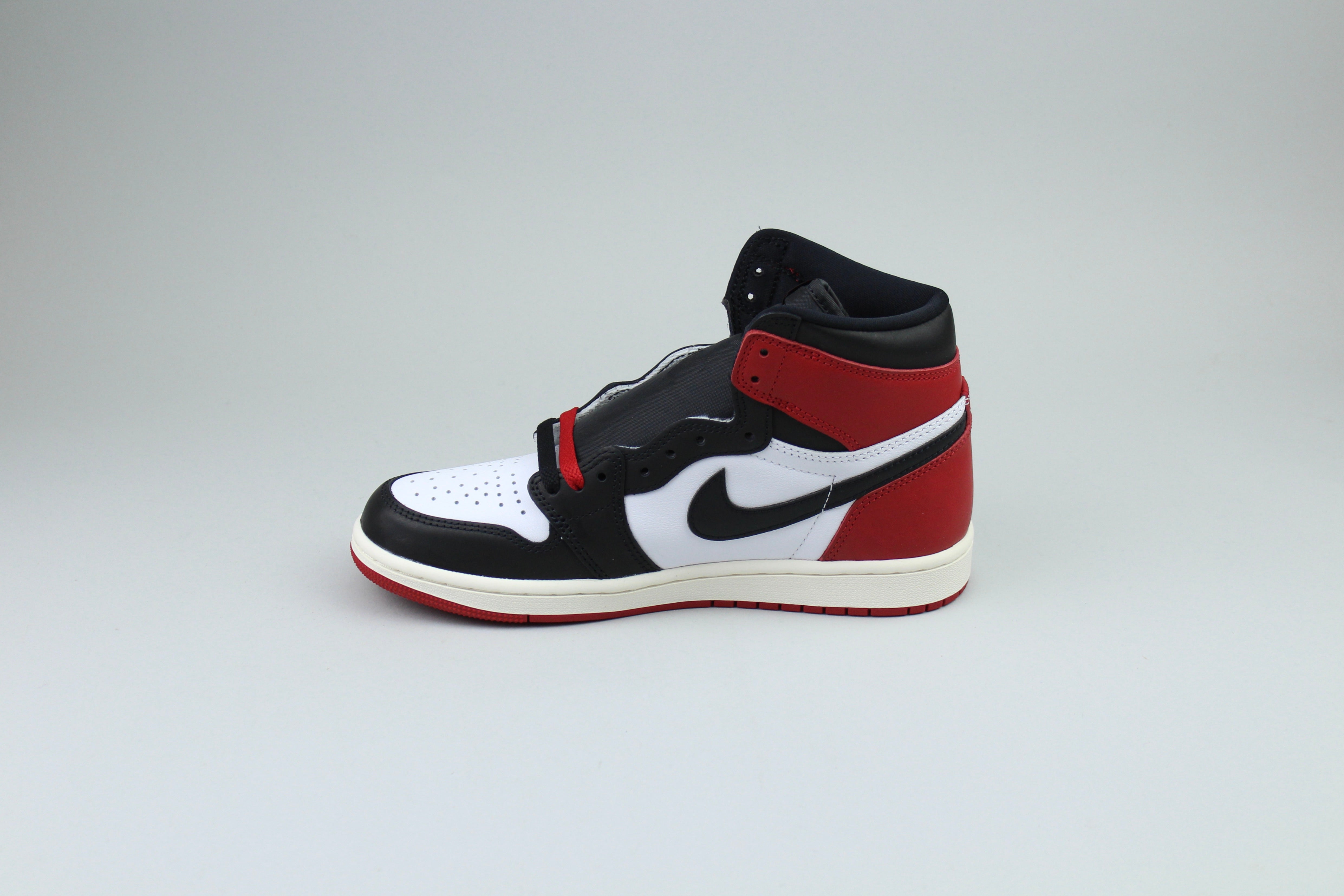 Air Jordan 1 Retro High OG 'Black Toe Reimagined'-10054271762762-The Attic