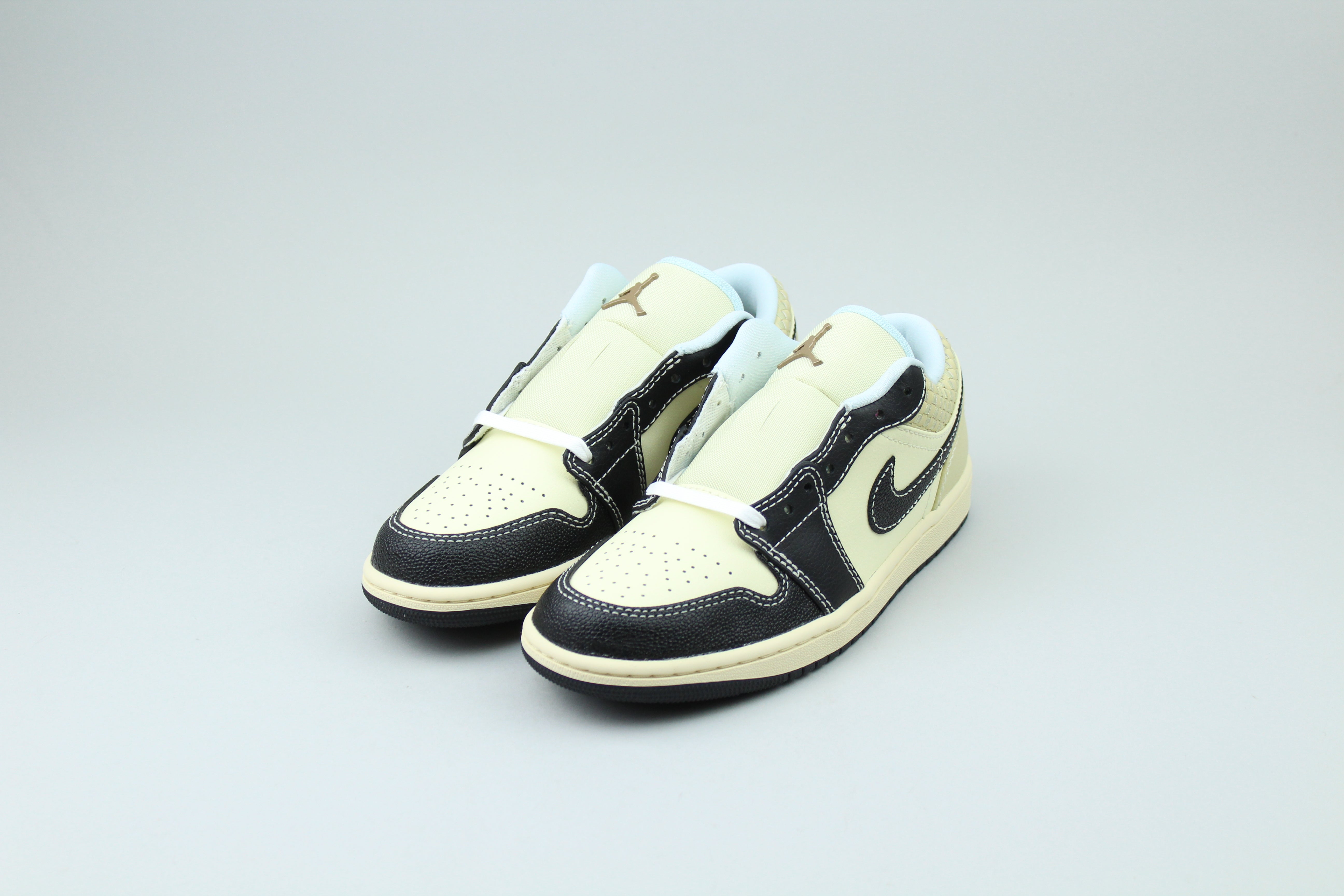 Air Jordan 1 Low SE 'Coconut Milk Black Muslin'-10108095267146-The Attic