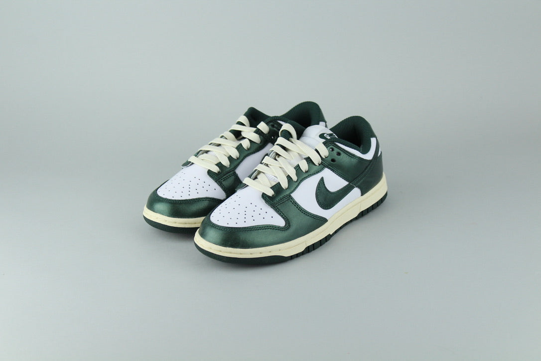 Nike Dunk Low 'Vintage Green' - Size 36.5 (ARCHIVE)