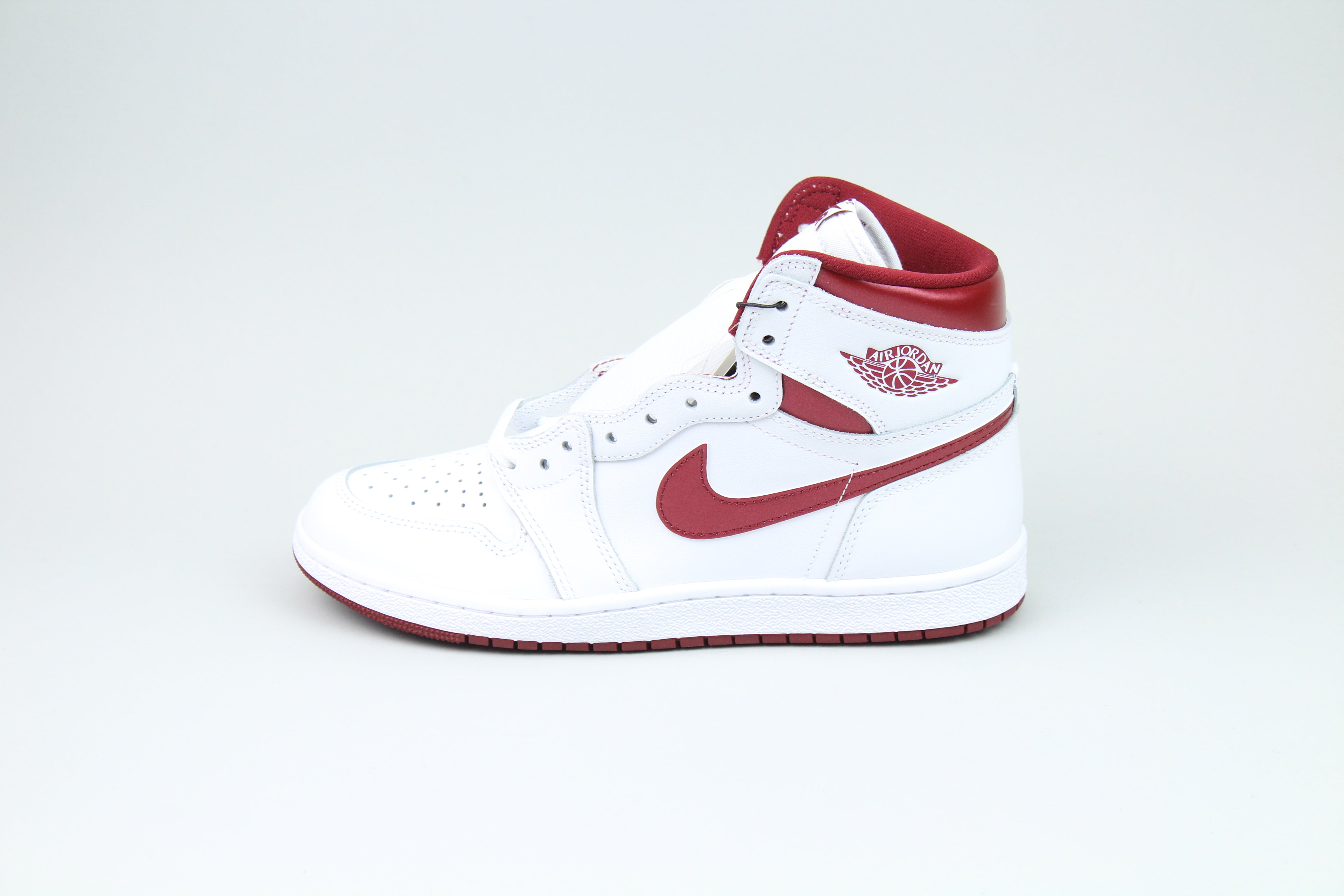 Jordan Retro High 85 'Metallic Burgundy' – The Attic