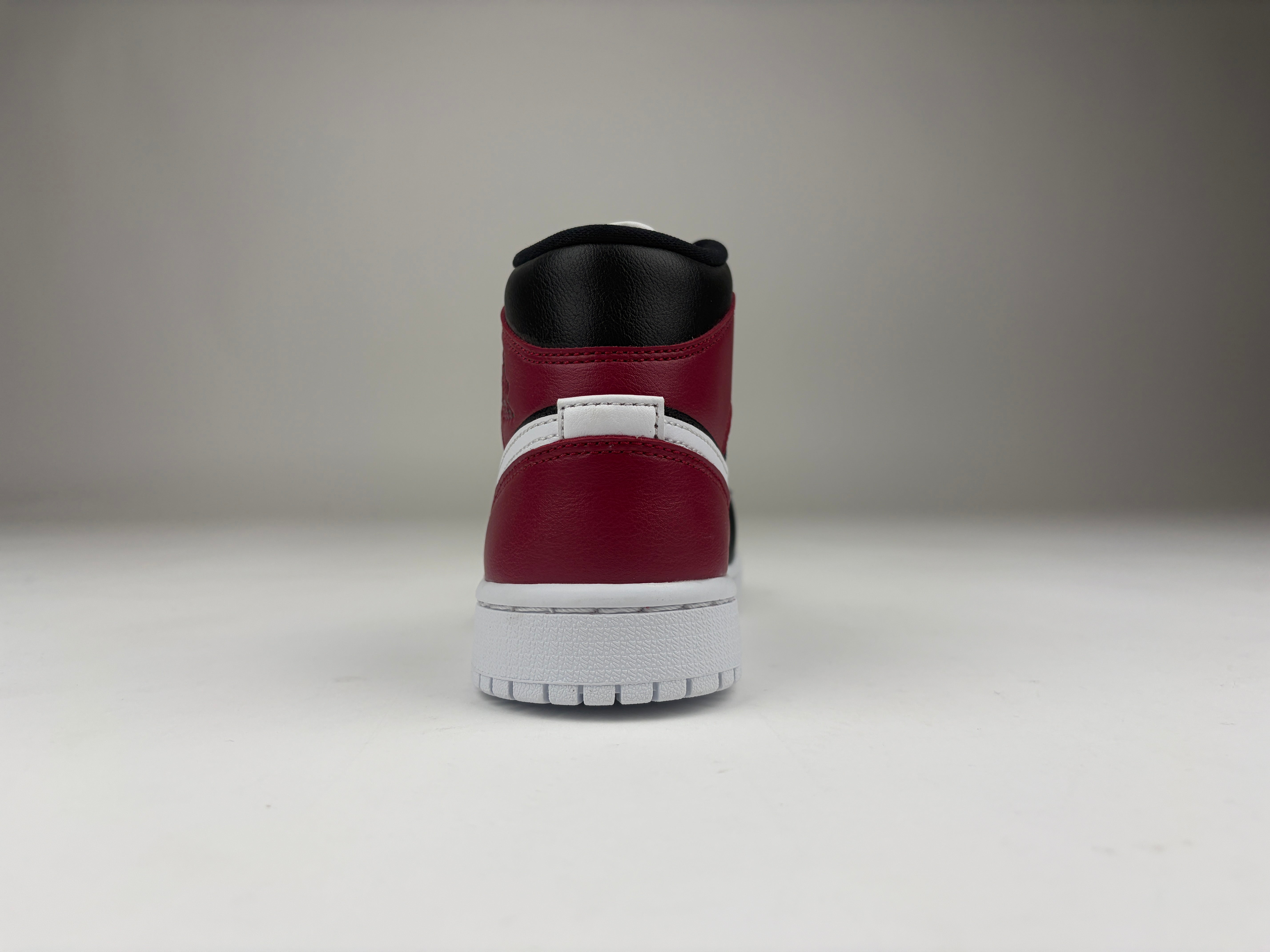 Air Jordan 1 Mid 'Noble Red' (Womens) - Size 35.5 (ARCHIVE)