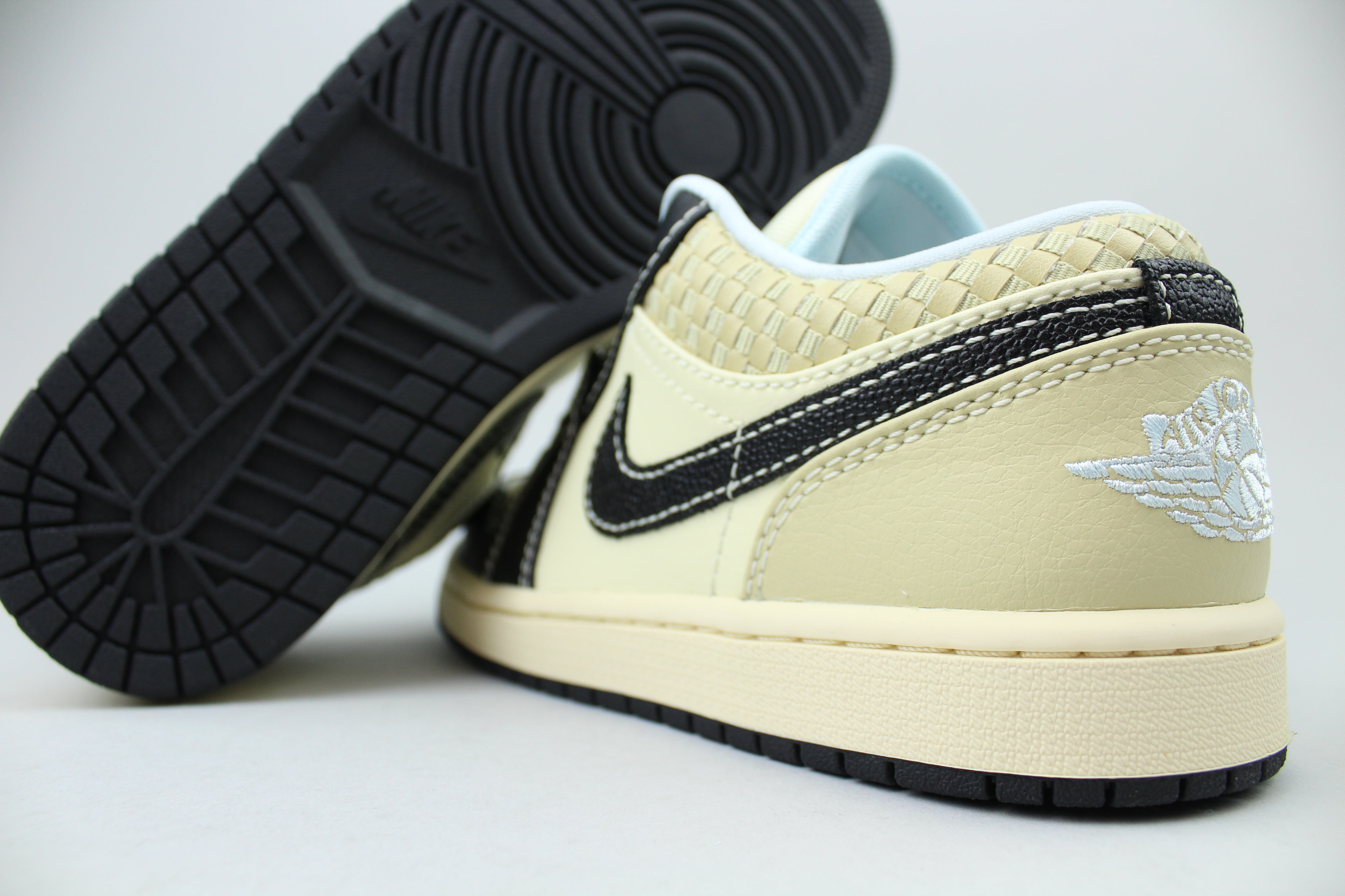 Air Jordan 1 Low SE 'Coconut Milk Black Muslin'-10108095267146-The Attic