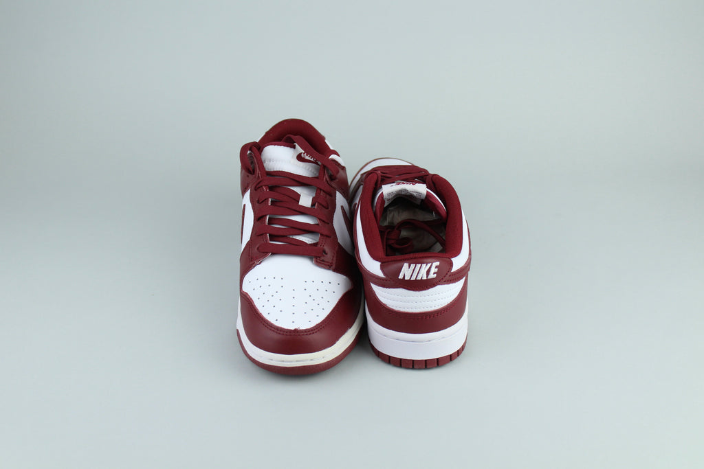 Nike Dunk Low 'Bordeaux' - Size 42.5 (ARCHIVE)-10186343678282-The Attic