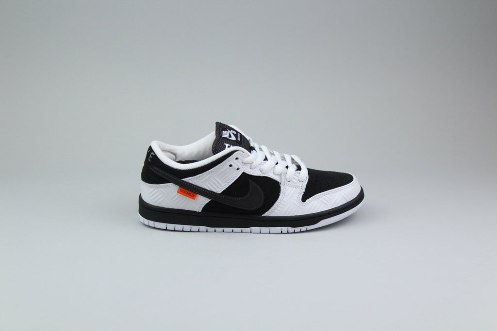 TIGHTBOOTH X Nike SB Dunk Low 'Black/White' - Size 41 (ARCHIVE)-9538534768970-The Attic