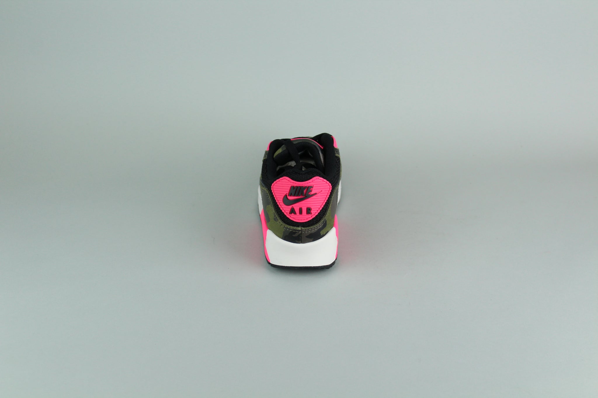 pink camouflage nike air max