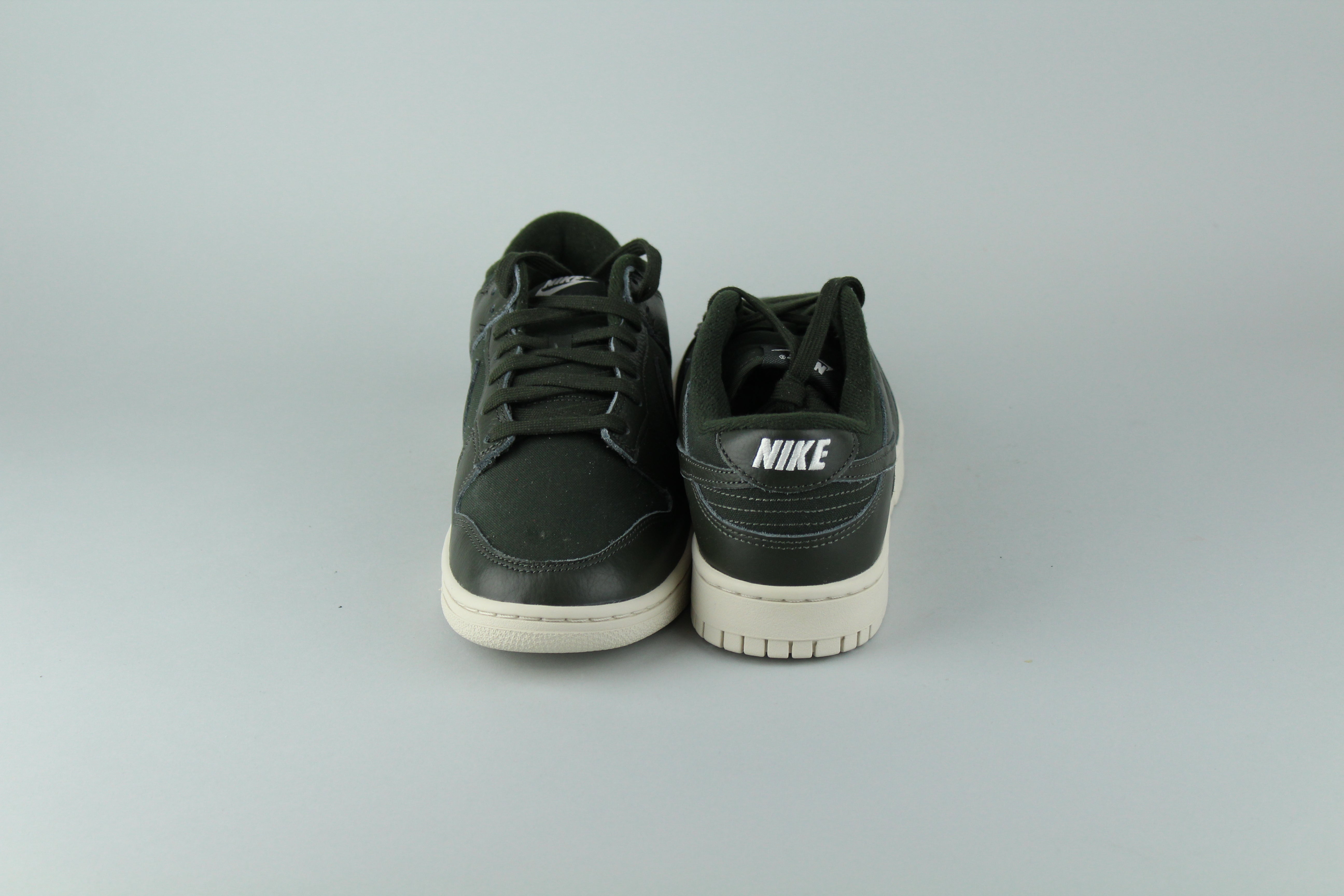Nike Dunk Low Premium 'Sequoia' - Talla 42.5 (ARCHIVO)