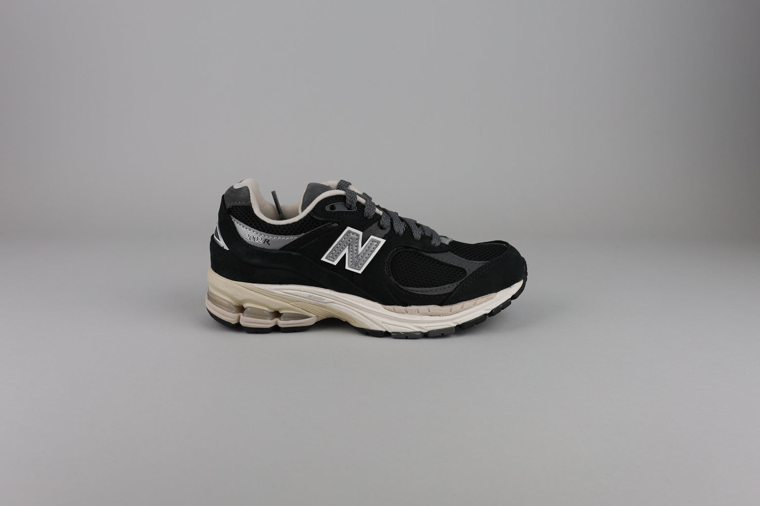 New Balance 2002R 'Black Castlerock' - size 36 (ARCHIVE)-8724904214858-The Attic