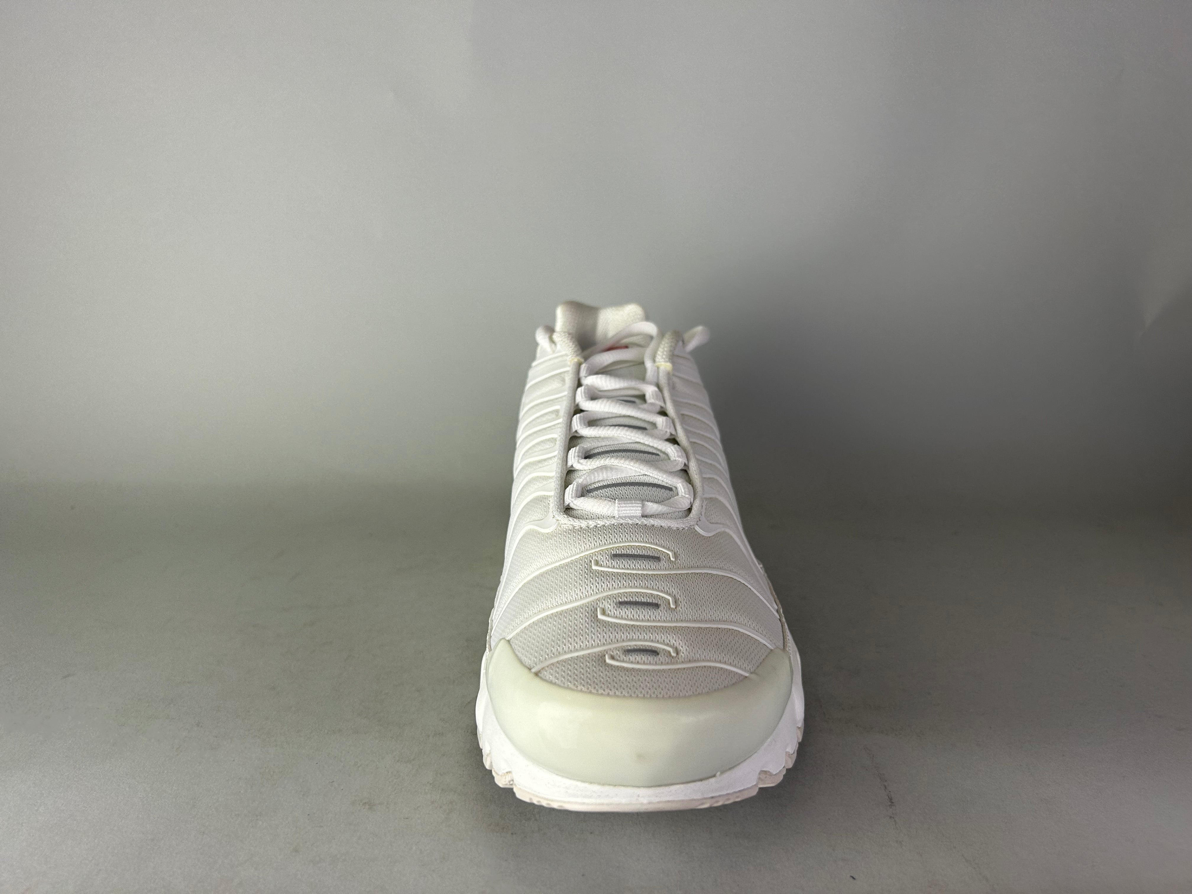 Supreme x Nike Air Max Plus TN 'White' - Size 44 (ARCHIVE)