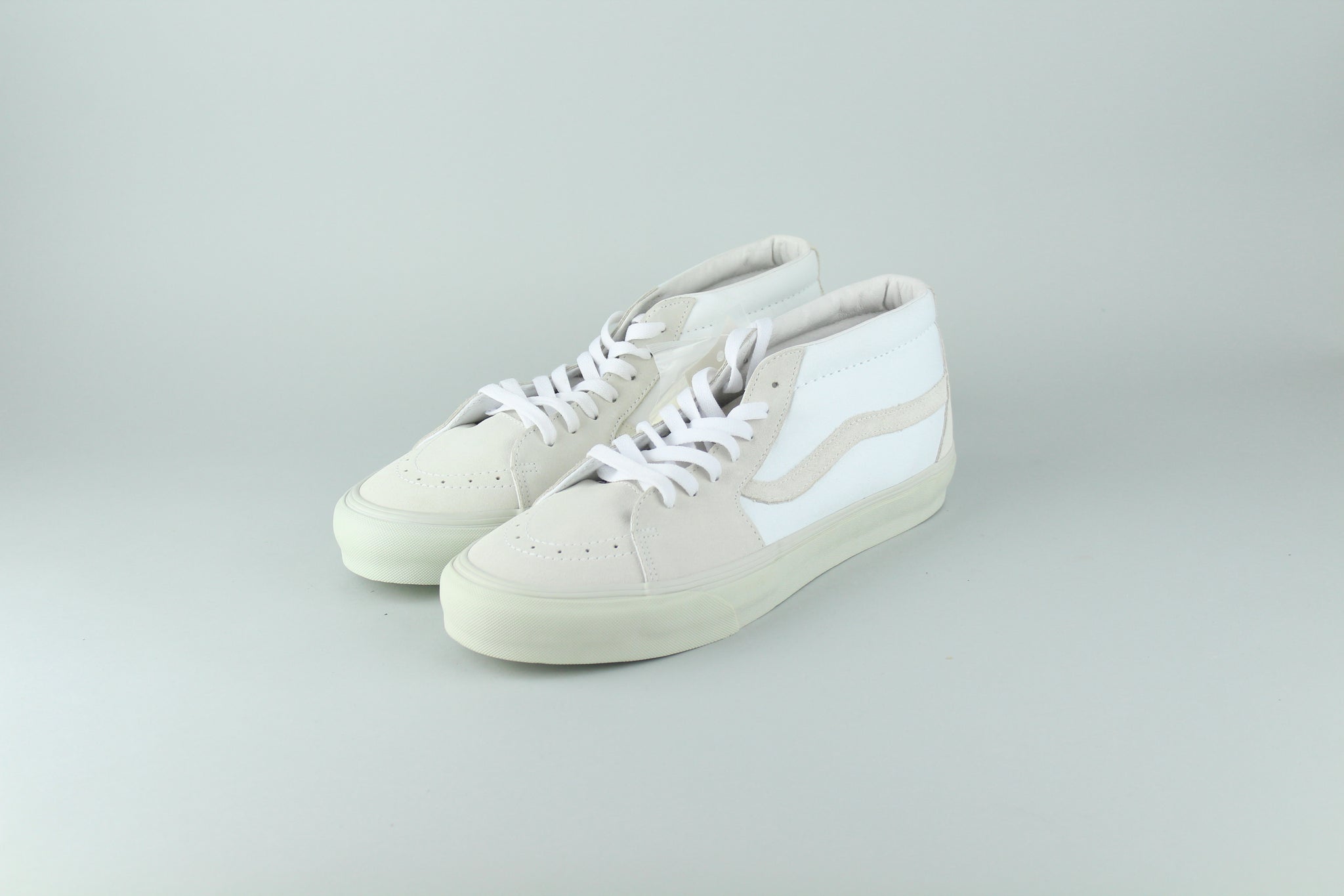 JJJJOUND x Vans Sk8-Mid VLT LX 'True White' - Size 46 (ARCHIVE