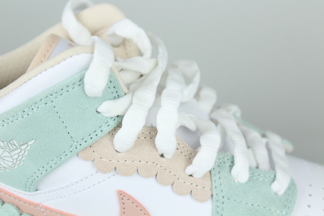 Air Jordan 1 Mid SE GS 'Pink Oxford Jade Ice' - Size 36 (ARCHIVE)