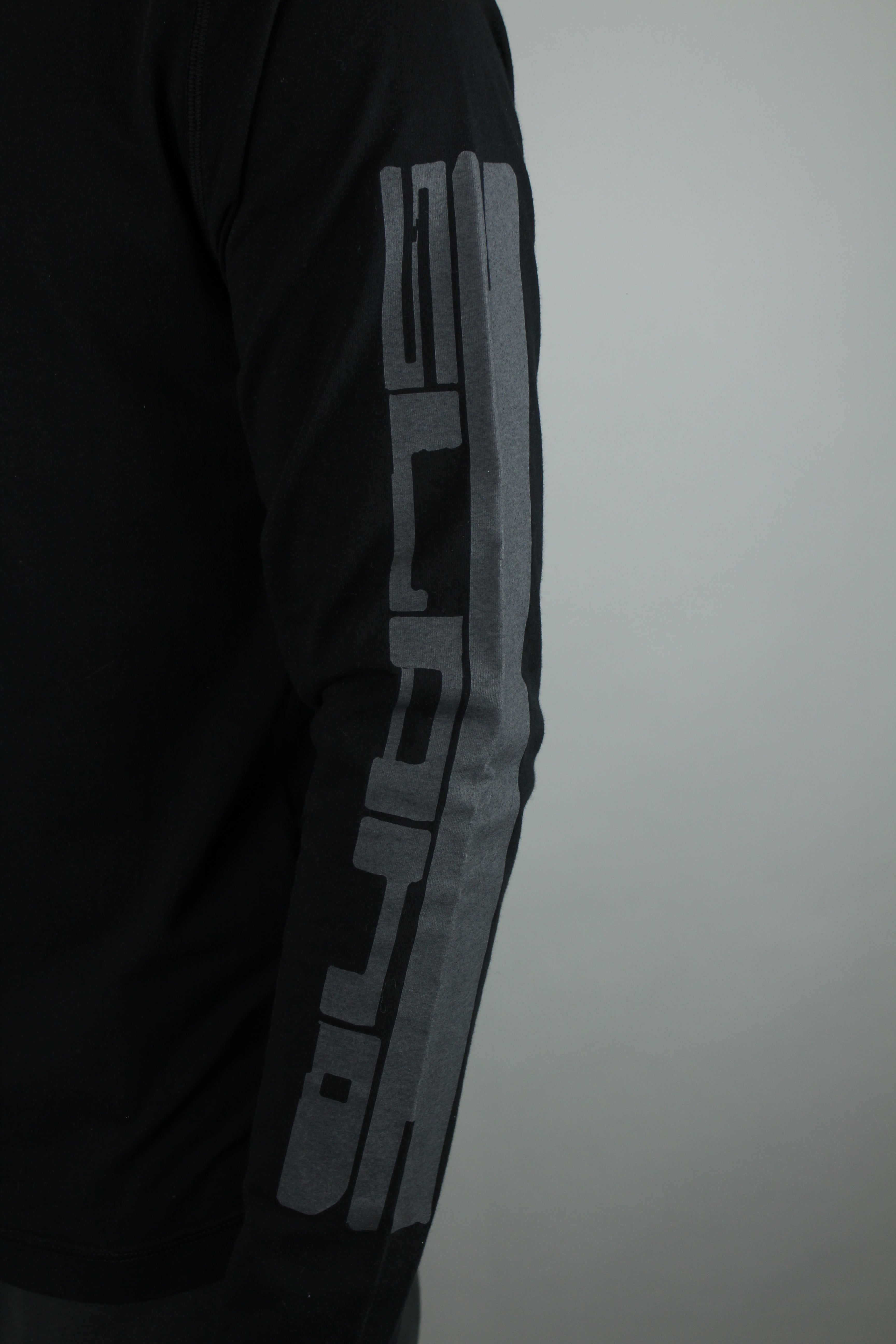 Stone Island Reflective Institutional Three Longsleeve 'Black'-10015597625674-The Attic