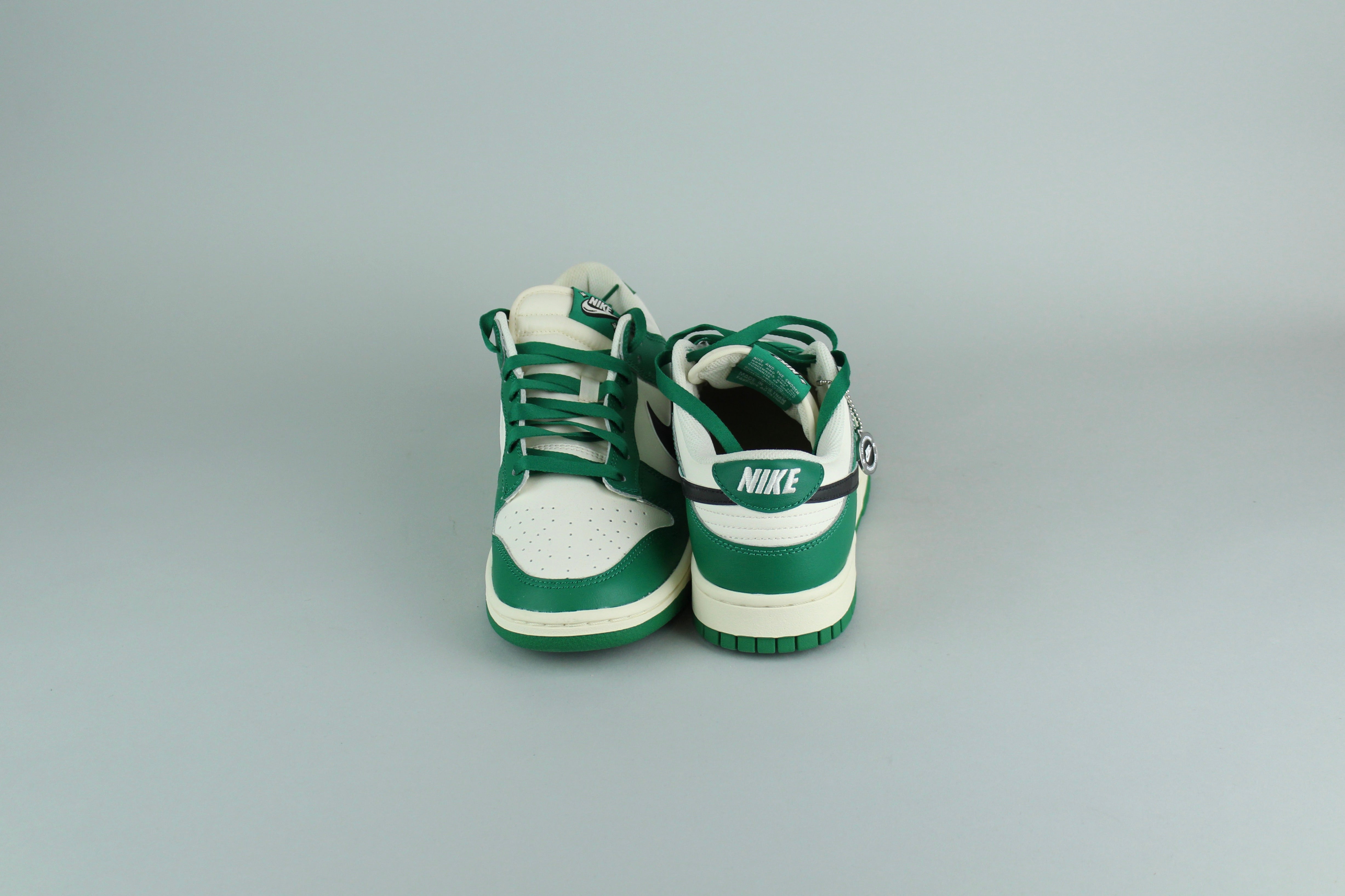 Nike Dunk Low 'Malachite' (Lottery Pack) - Size 42.5 (ARCHIVE)-10244038492490-The Attic