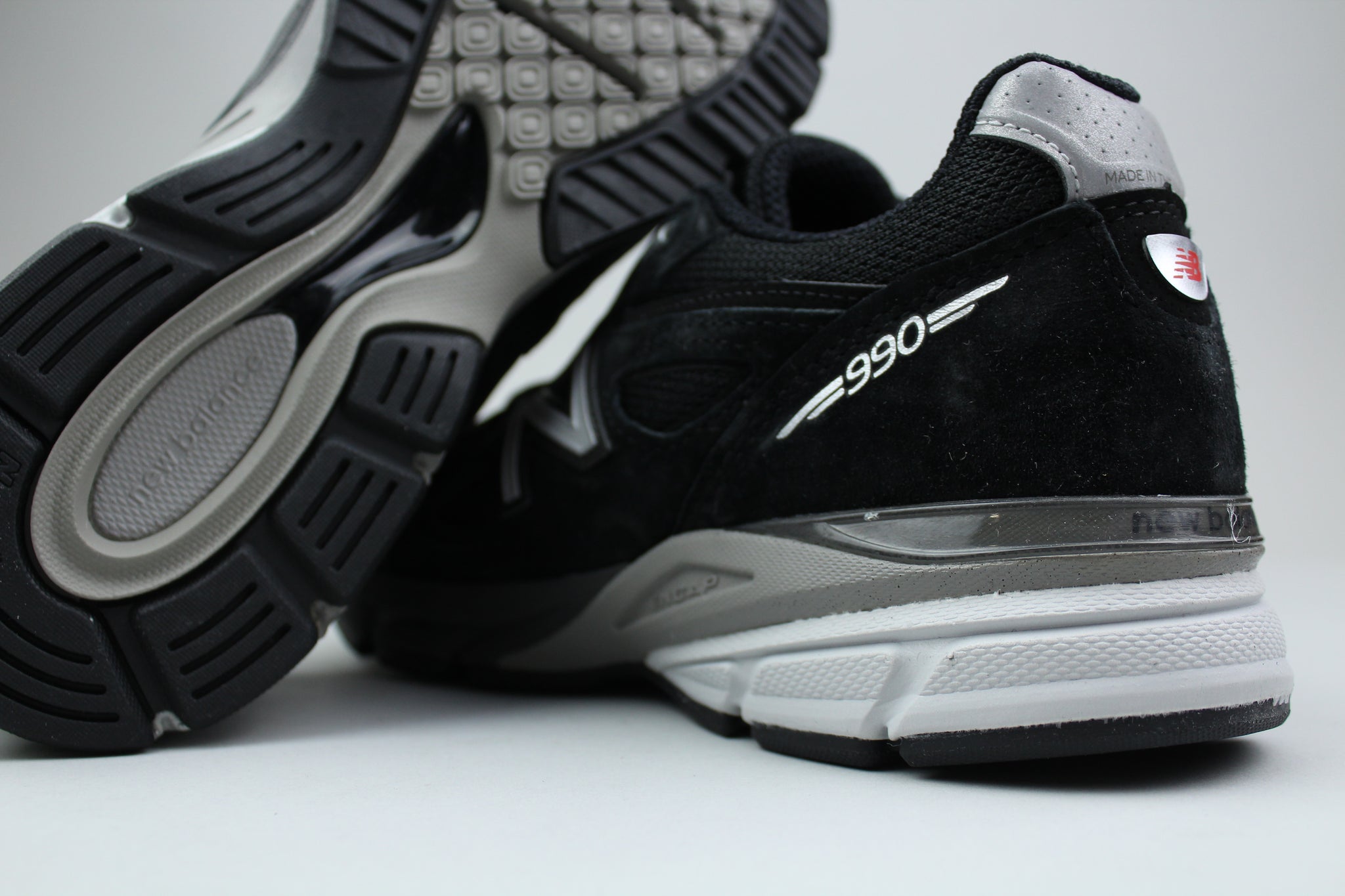 New Balance U990BL4 