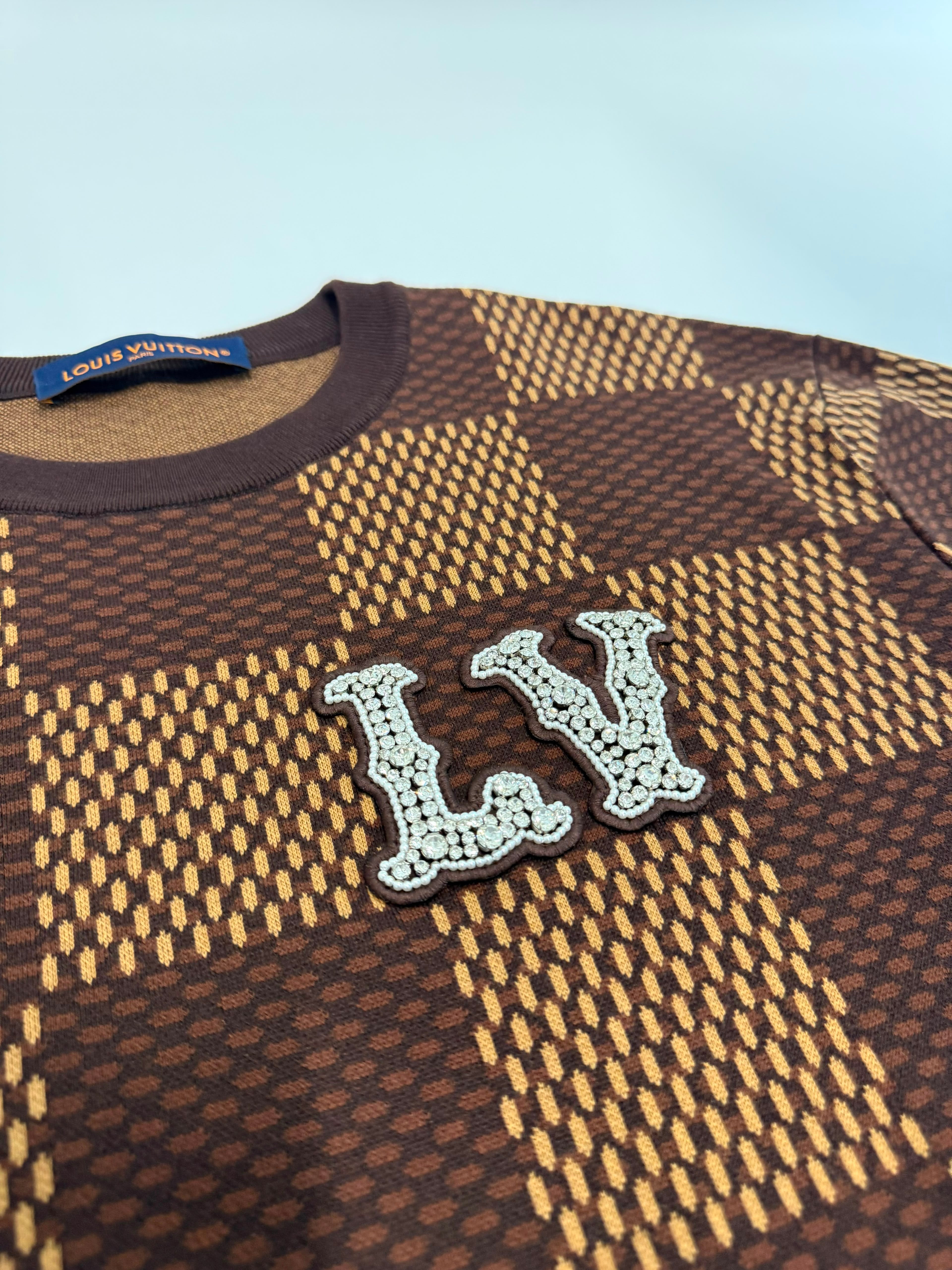 Louis Vuitton Short-Sleeved Cotton Damier Crewneck with Crystal LV Patch 'Sienna' - Size M (ARCHIVE)