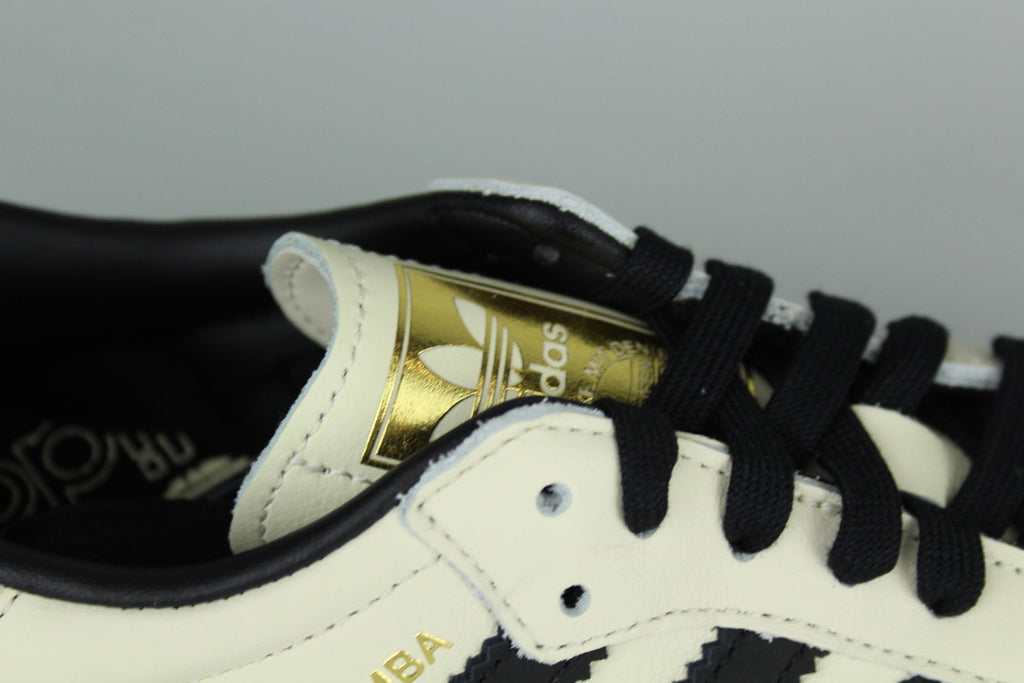 Adidas Samba OG Cream White Sand Strata women's sneakers side view, white and beige color scheme, classic low-top design, casual athletic footwear, vintage-inspired style