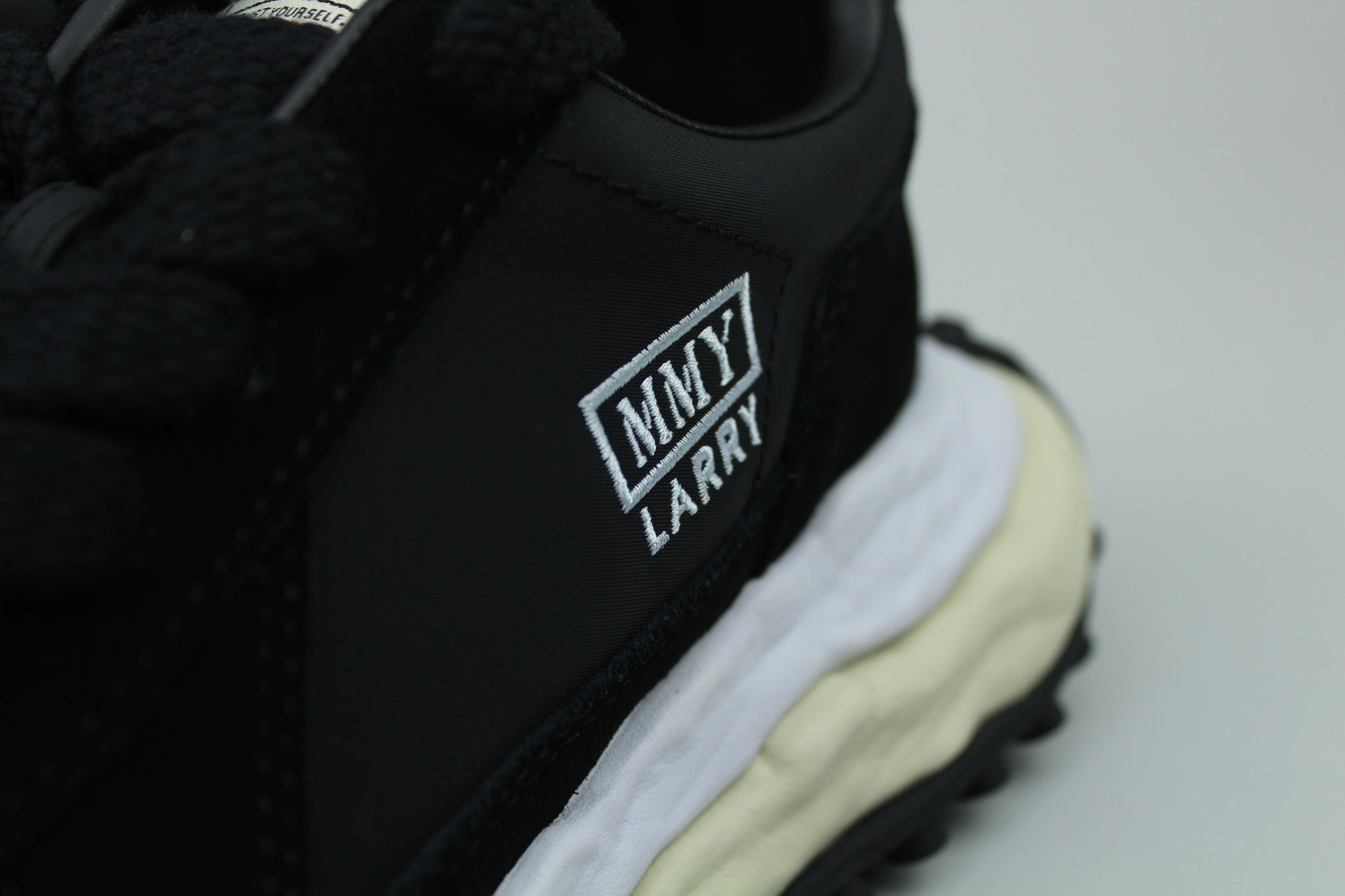 Maison Mihara Yasuhiro Larry OG Sole Low-cut Sneaker 