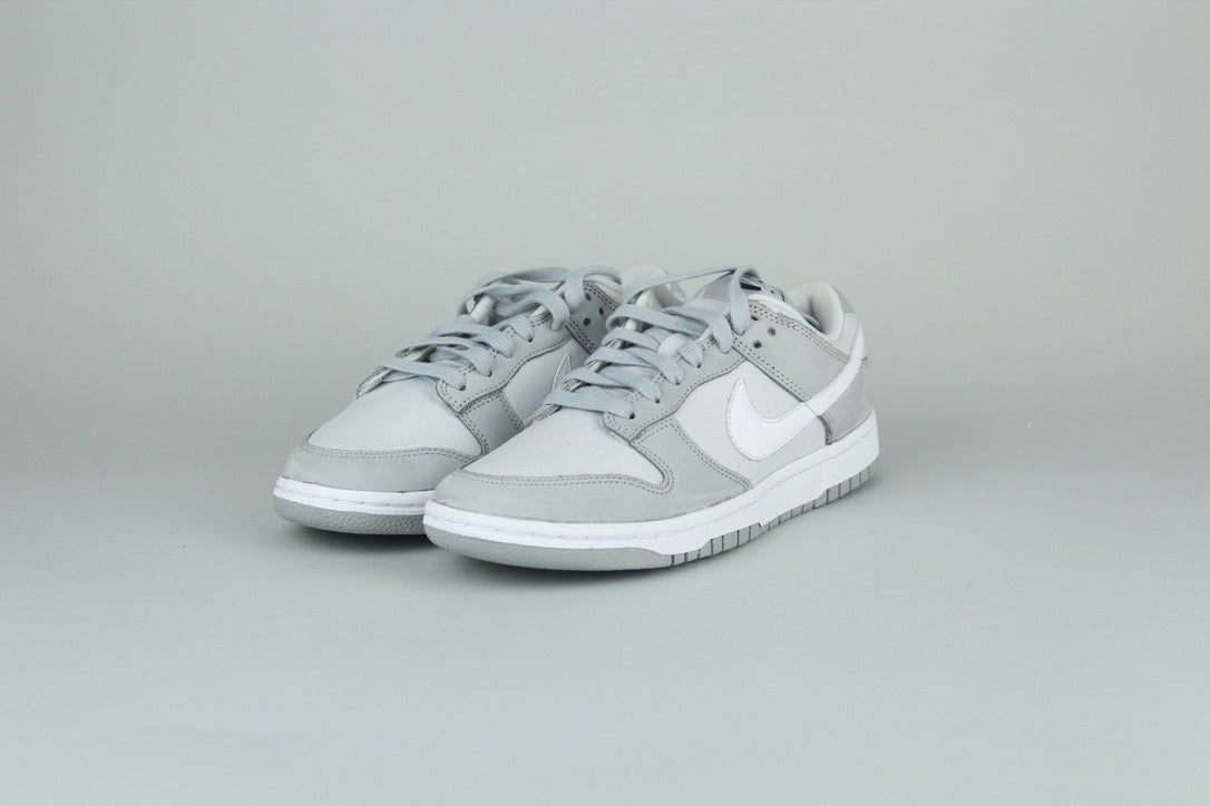 Nike Dunk Low LX WMNS 'Light Smoke Grey' - Size 38.5 (ARCHIVE)