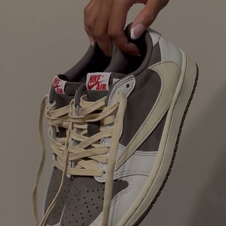 Air Jordan 1 Low Travis Scott 'Reverse Mocha' | The Attic