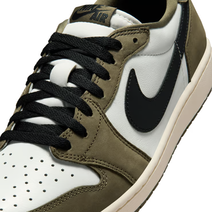 Air Jordan 1 Retro Low OG 'Medium Olive'