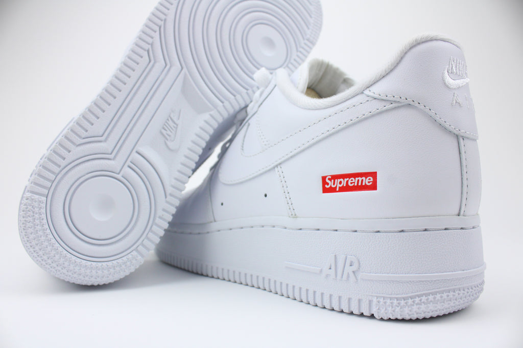 Nike x Supreme Air Force 1 Low 'White'-10279589839178-The Attic