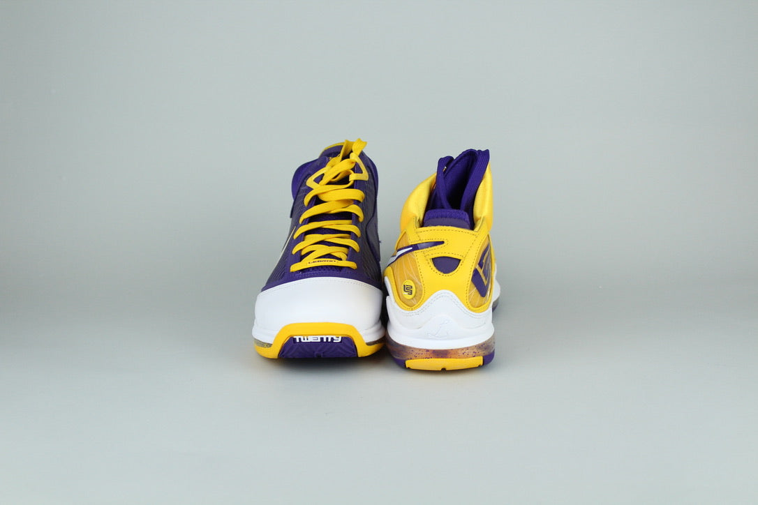 Nike LeBron 7 'Media Day' - Size 44 (ARCHIVE)
