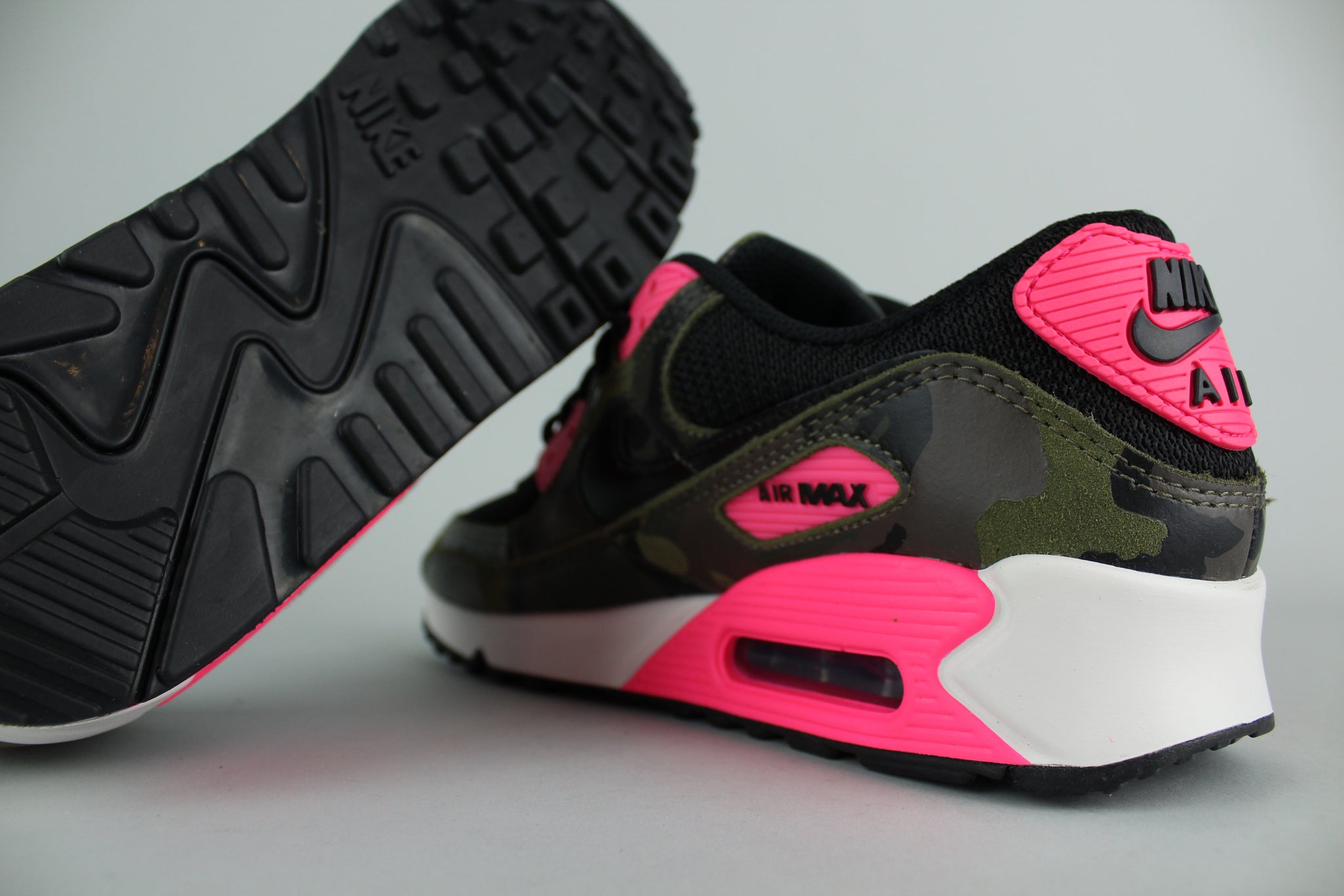 Grey Nike Sneaker Nike 90 Rosa Nike Air Max 90 Exotic Animal Pack