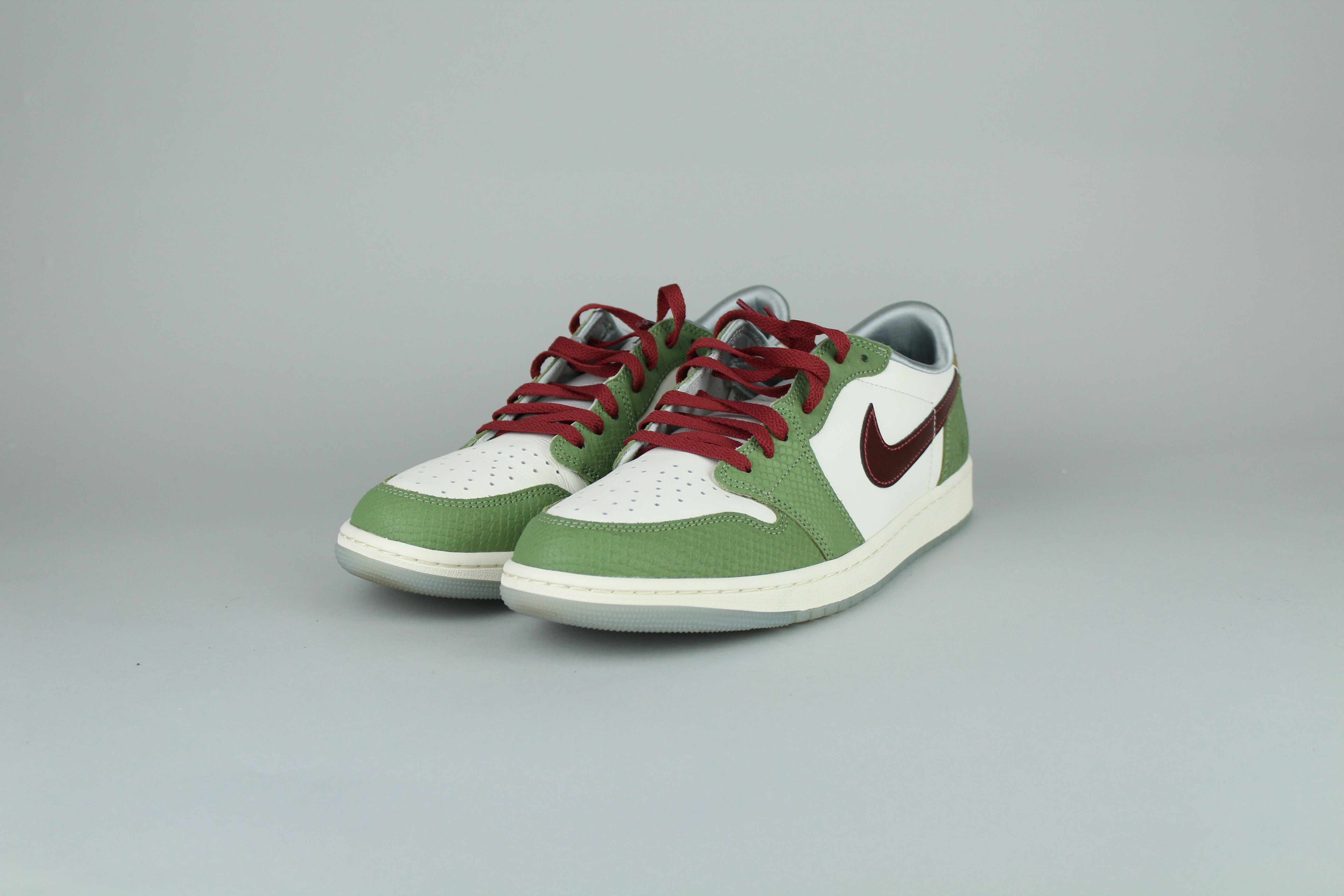 Air Jordan 1 Low OG 'Chinese New Year 2024' - Size 45.5 (ARCHIVE)