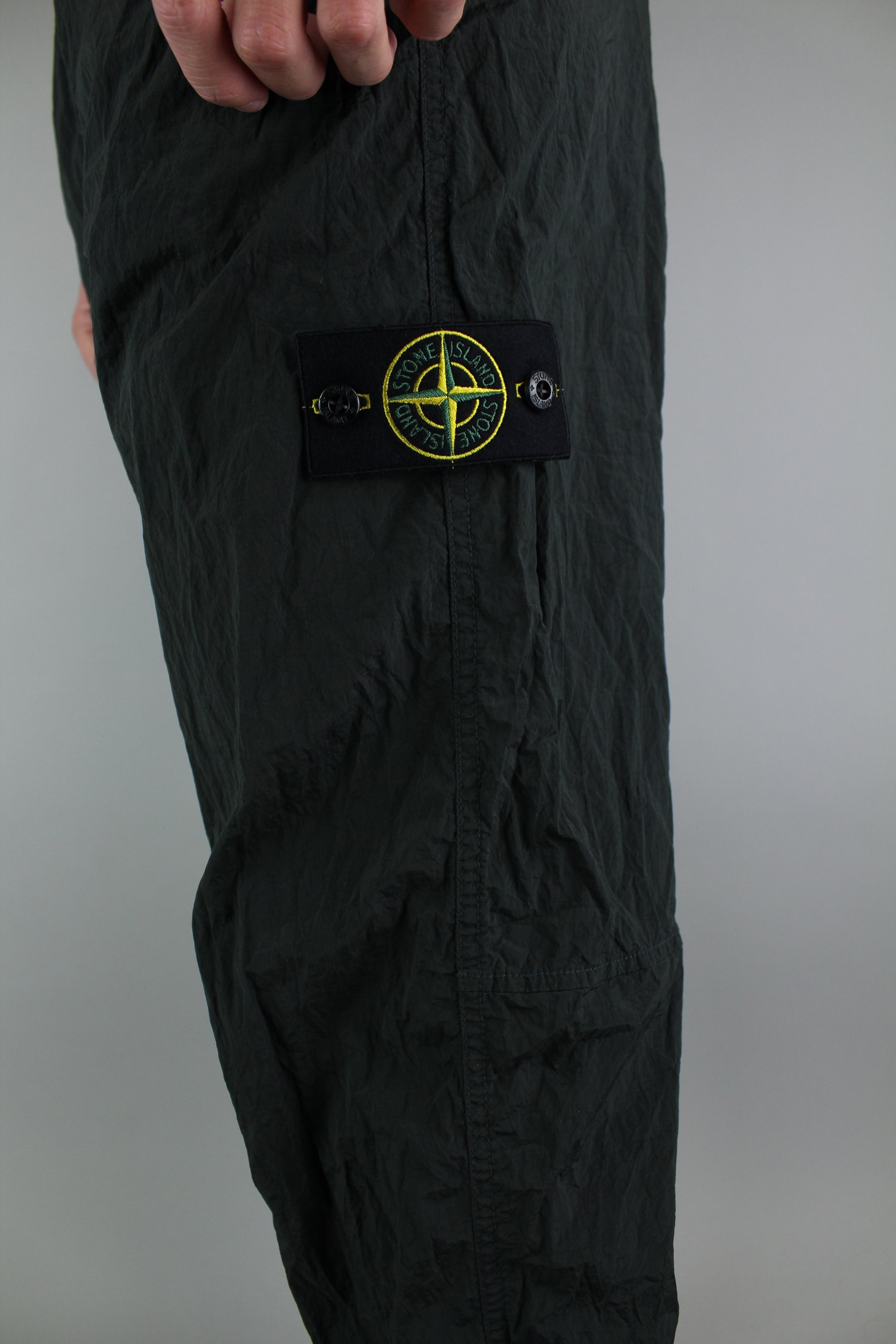 STONE  SWIM PANTS 　カーキ　XL　ナイロンメタル STONE ISLAND(ストーンアイランド) 22AW NYLON METAL IN ECONYL