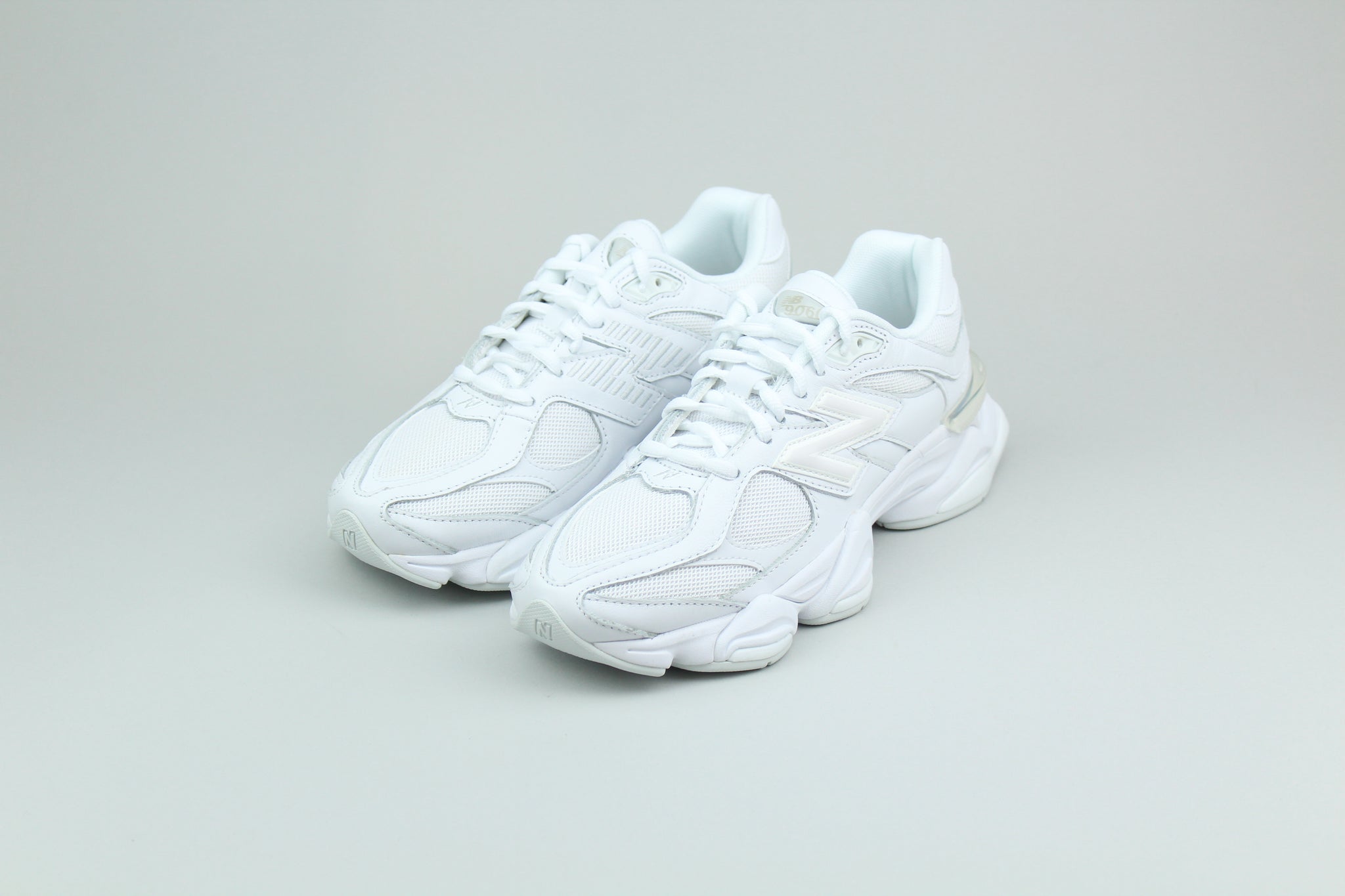D3B83DFB-E401-4C5C-8CB4-