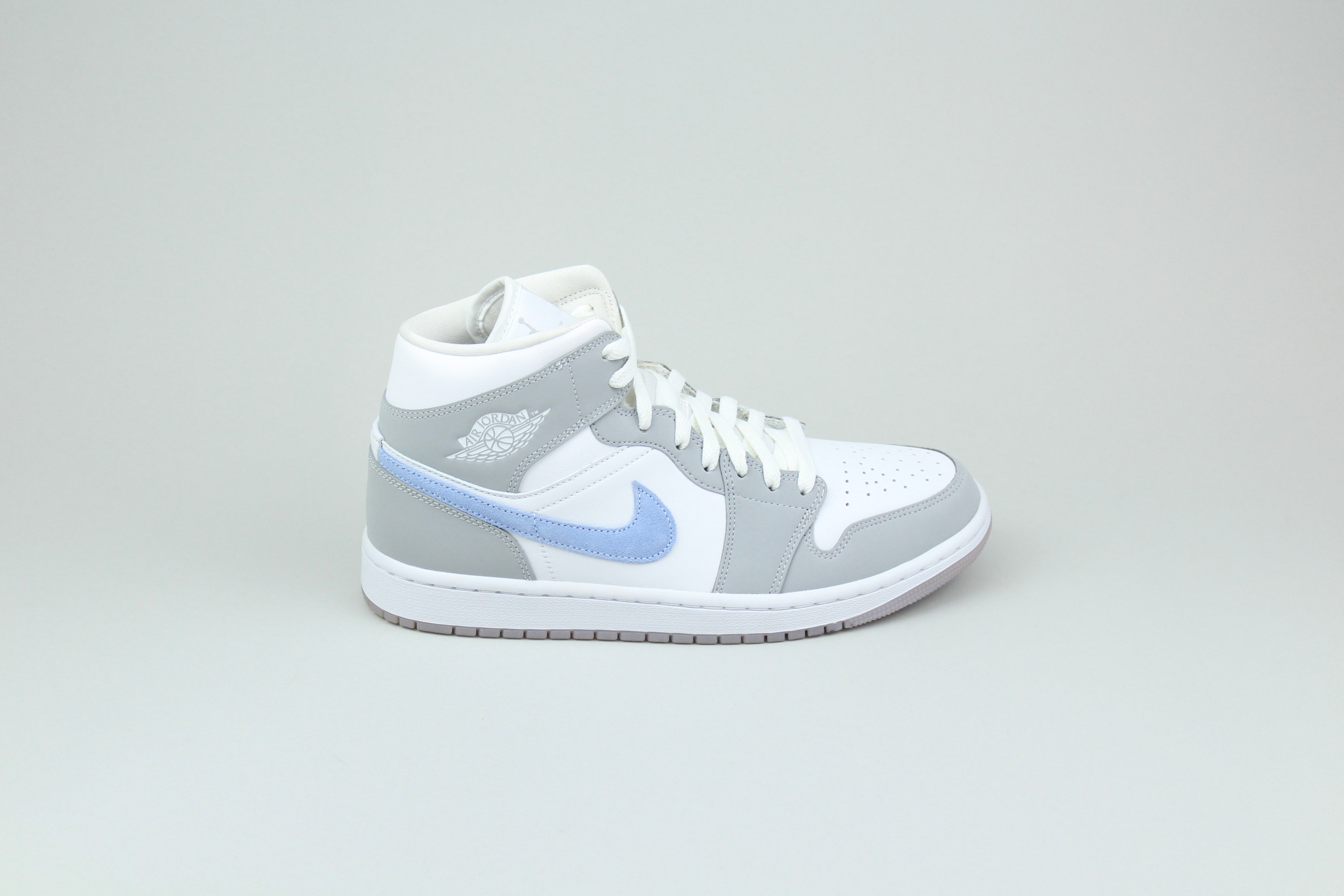 Air Jordan 1 Mid Wolf 'Grey Aluminum' (Women's) - Size 42 (ARCHIVE)-10167705239882-The Attic