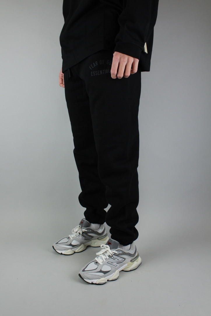 Fear of God Essentials Classic Sweatpants 'Black'-9579055579466-The Attic