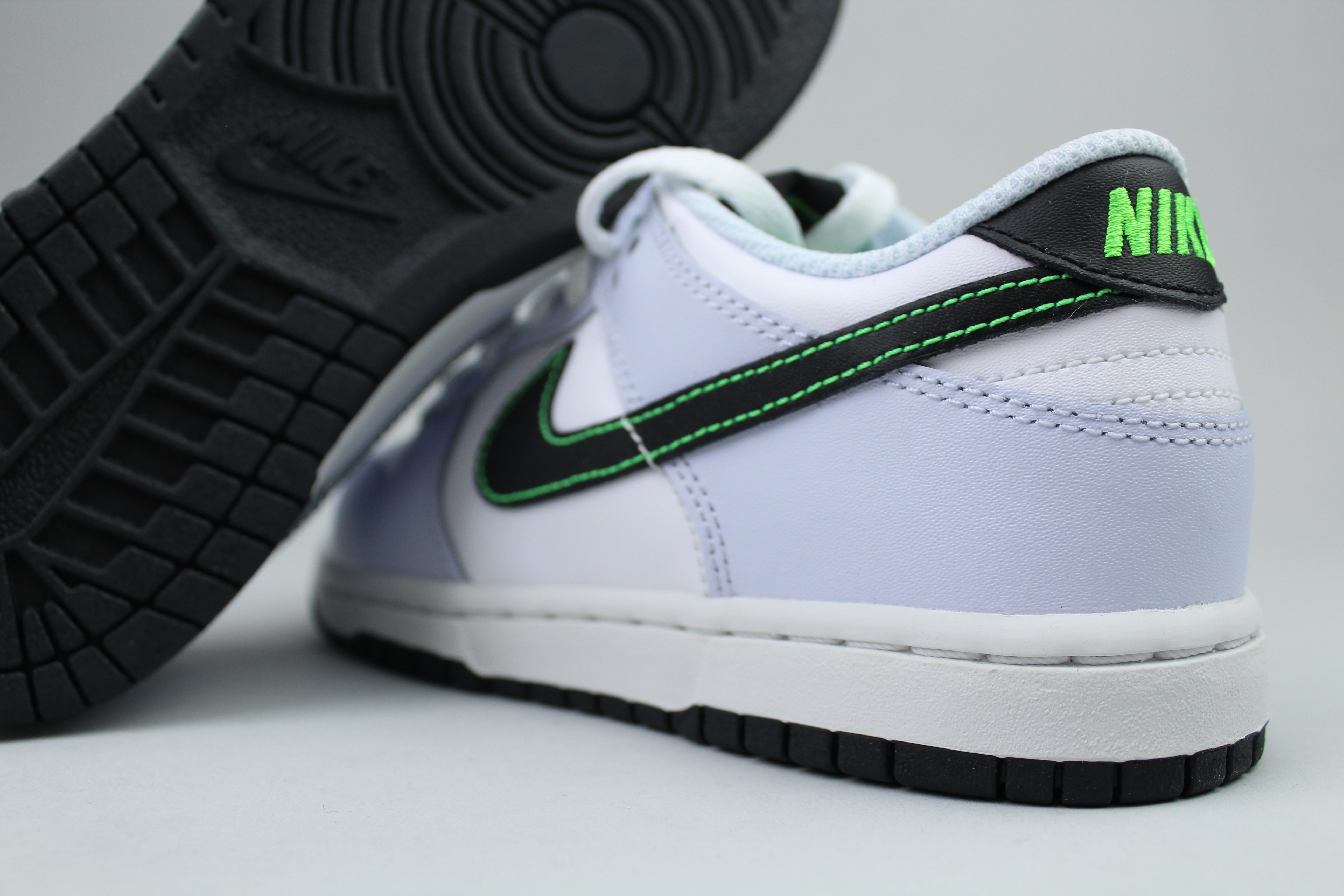 Nike Dunk Low Football 'Grey Green Strike' (PS)-10002417582410-The Attic