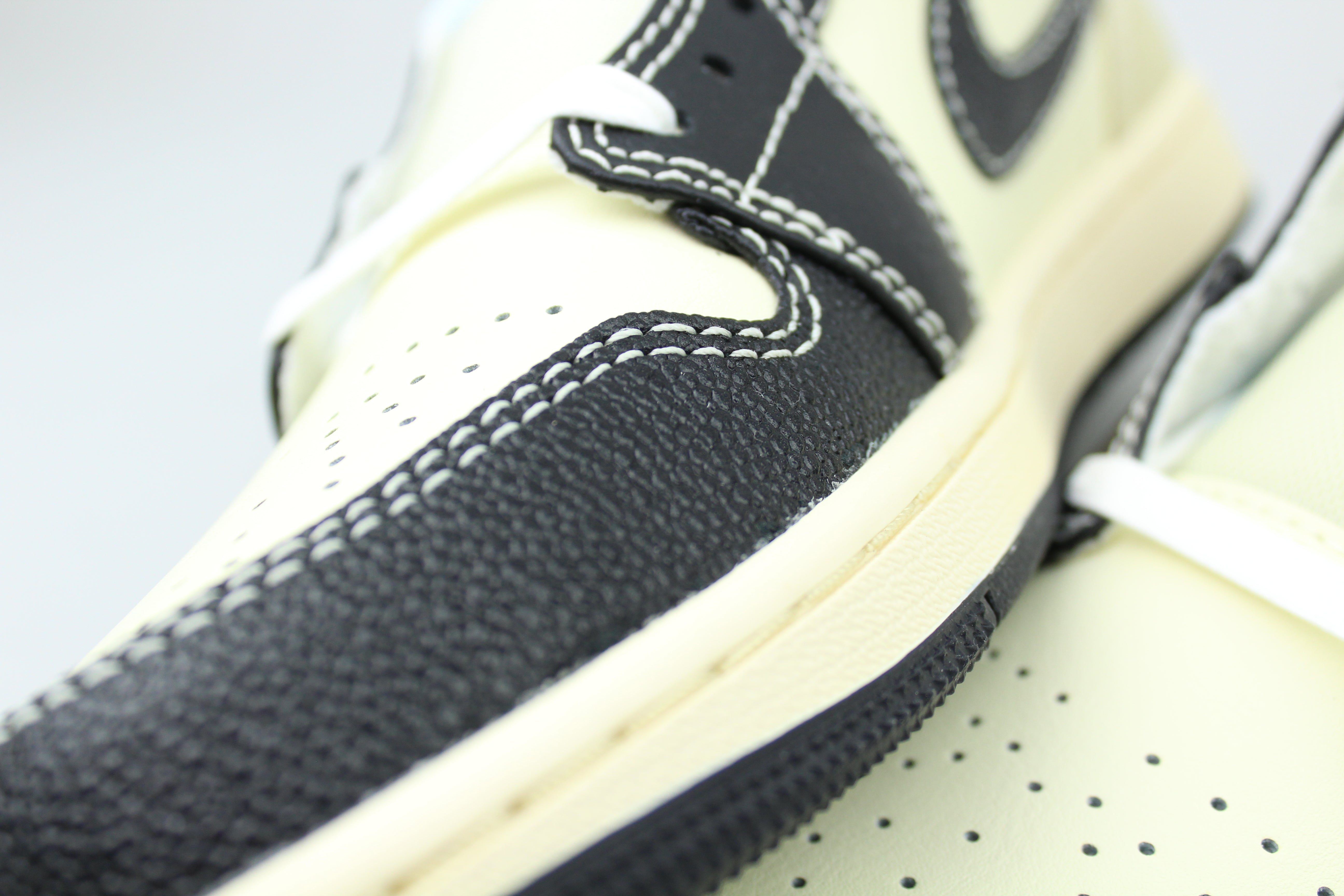 Air Jordan 1 Low SE 'Coconut Milk Black Muslin'-10108095267146-The Attic