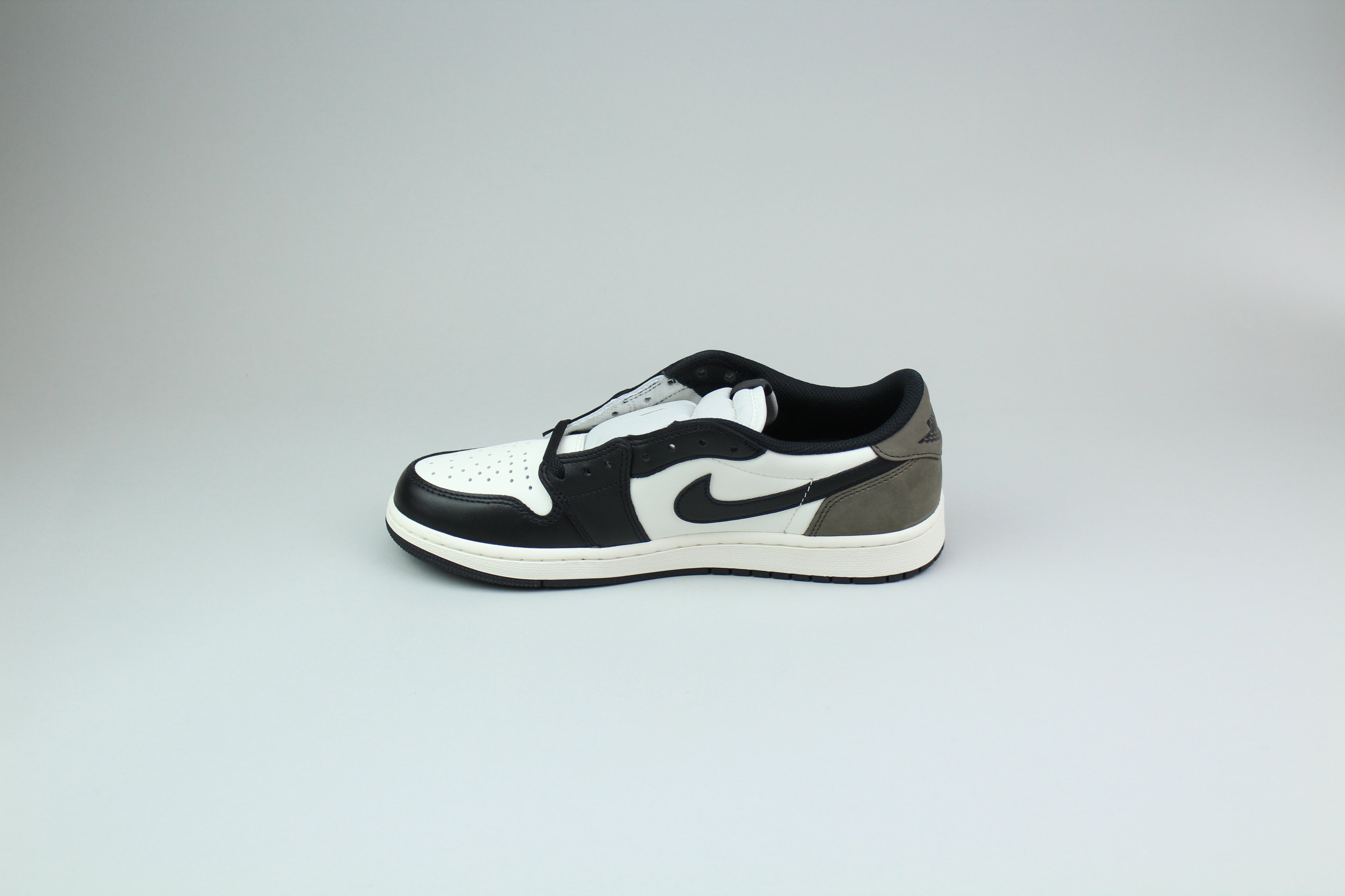 Air Jordan 1 Low OG 'Mocha'-9493816901962-The Attic