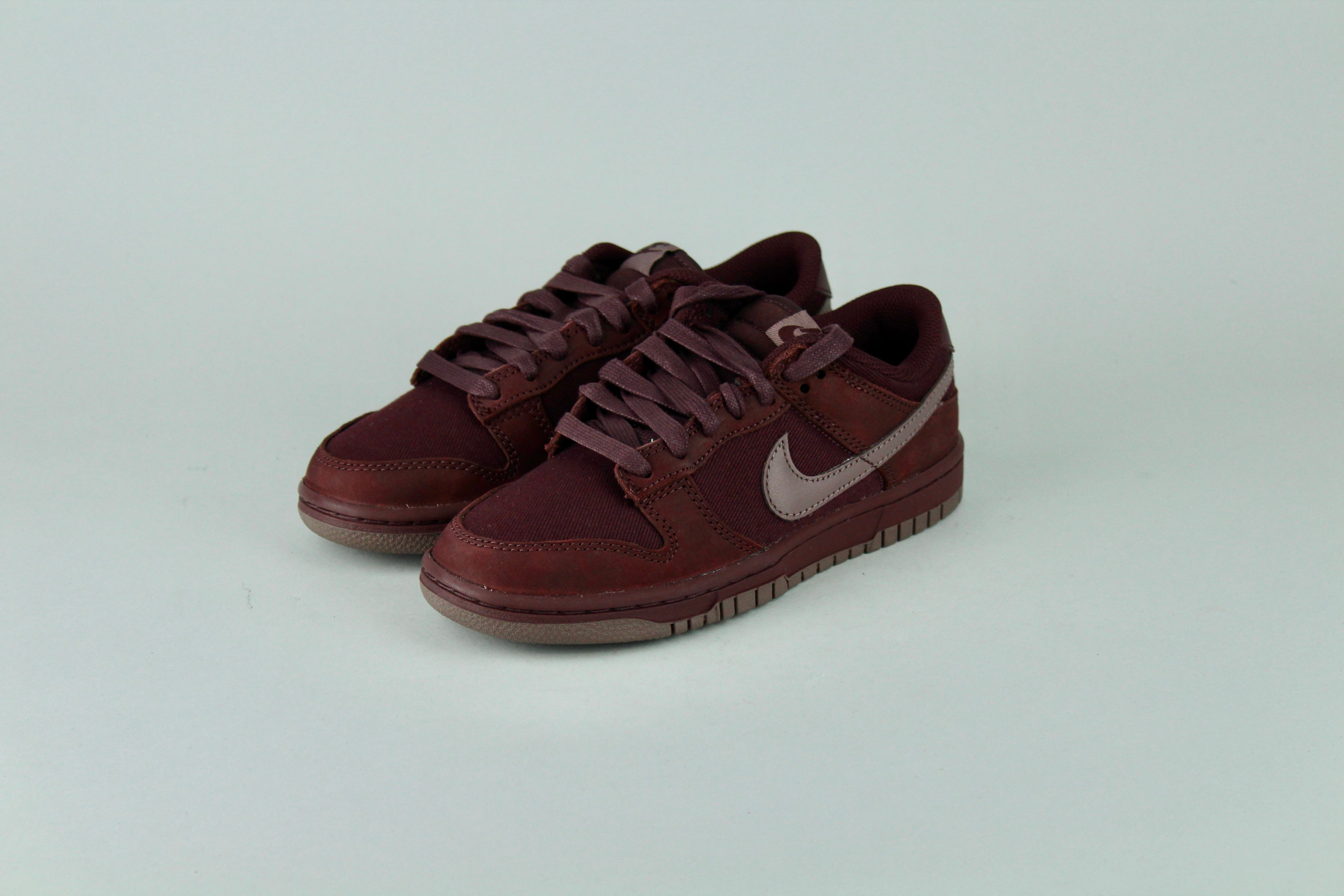 Nike Dunk Low Premium 'Burgundy Crush' - Size 35.5 (ARCHIVE)-10184615788874-The Attic