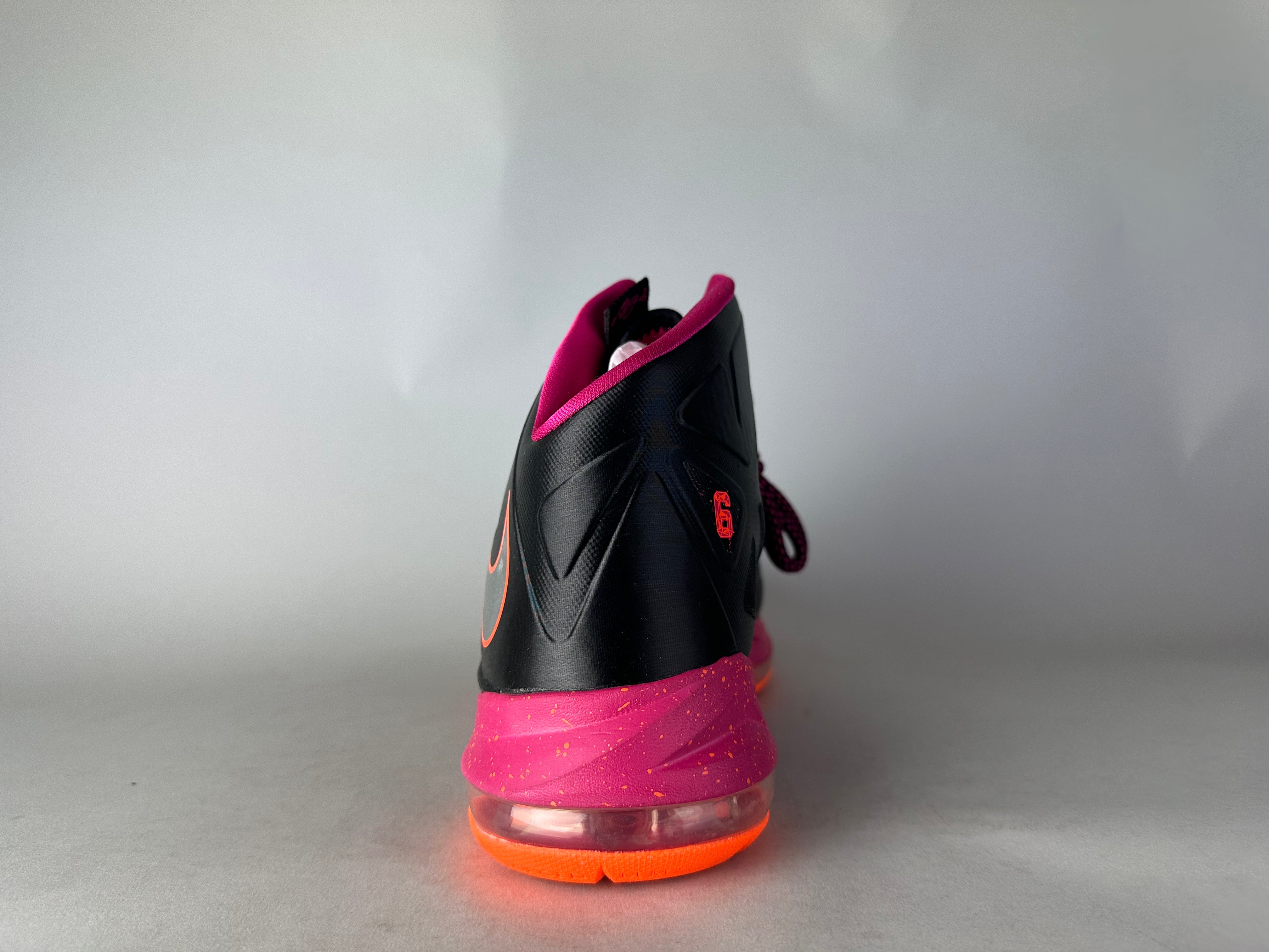 Nike LeBron 10 'Floridian' - Size 43 (ARCHIVE)
