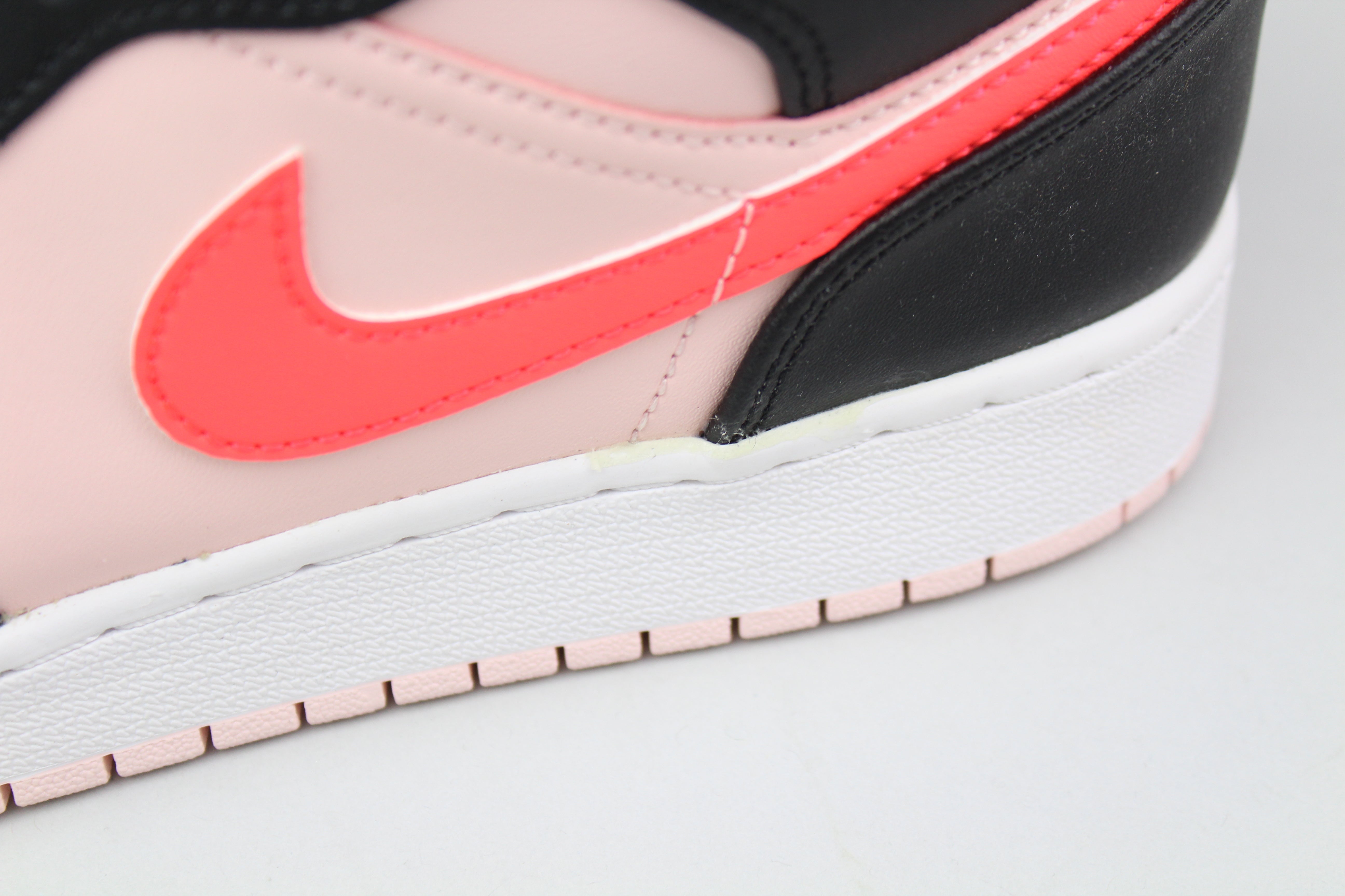 Jordan 1 Mid 'Black Pink Crimson' (GS) - Size 39 (ARCHIVE)-9440169689418-The Attic