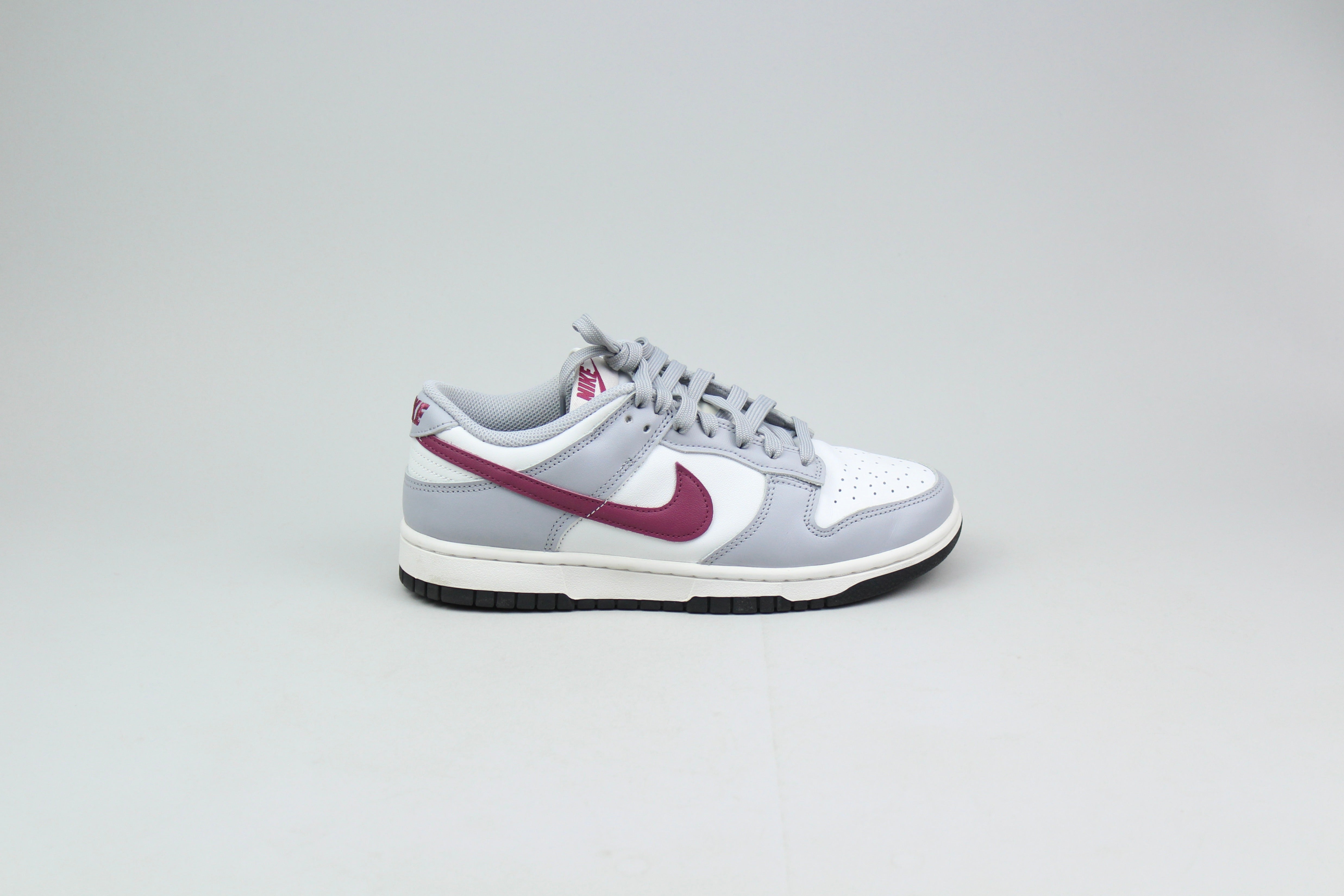 Nike Dunk Low Redwood Women's - Size 39 (ARCHIVE)-9457082368330-The Attic